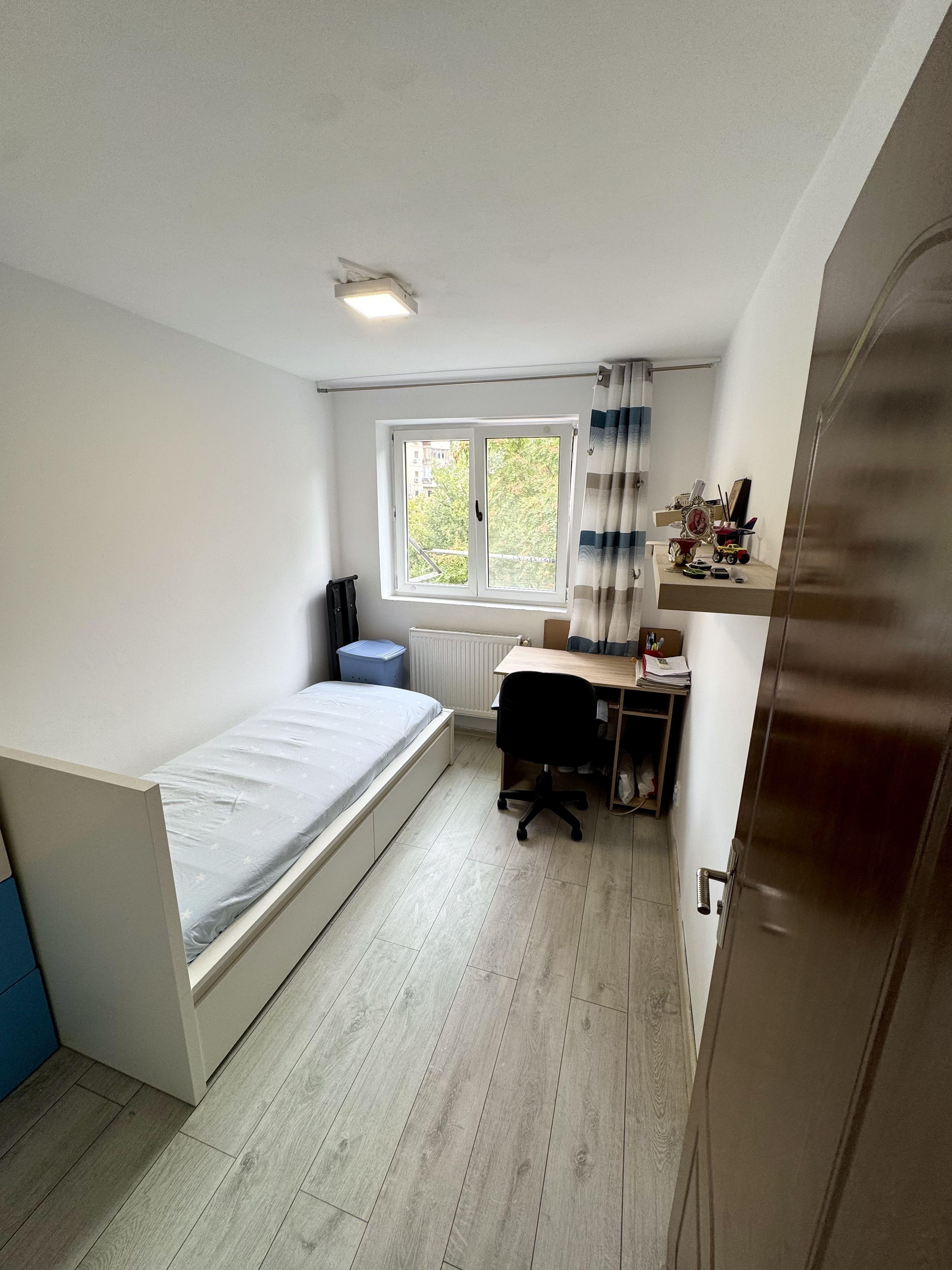 Centrala proprie zona Vitan, apartament 3 camere - 5