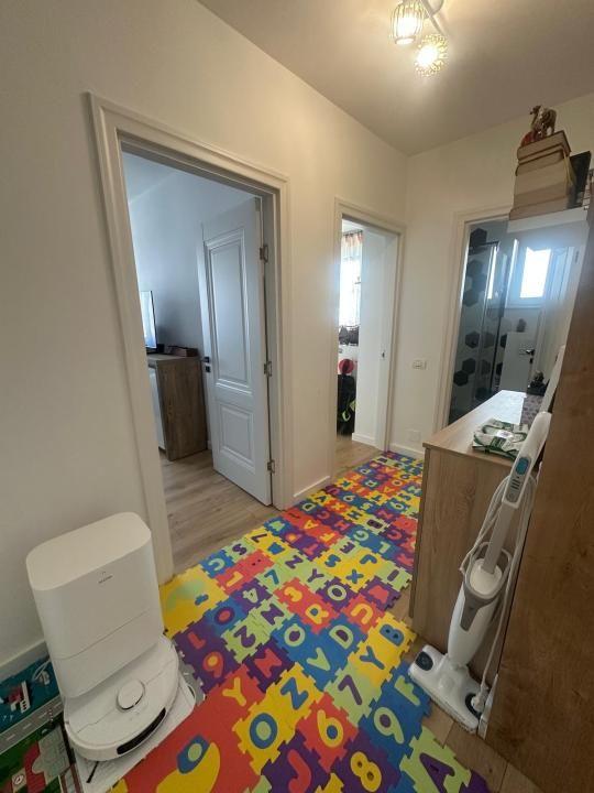 Apartament de vanzare 3 camere, 66 mp, 2 bai, balcon, 2 parcari - 6