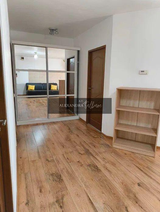 Apartament de vanzare, 2 camere, etaj intermediar, balcon, parcare - 3
