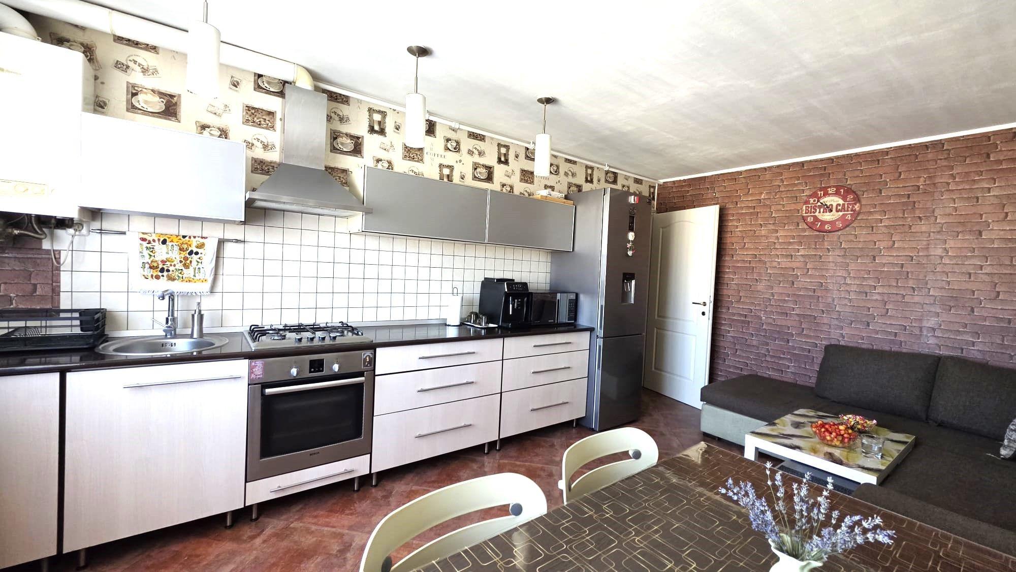 Apartament 2 camere de vanzare - 1