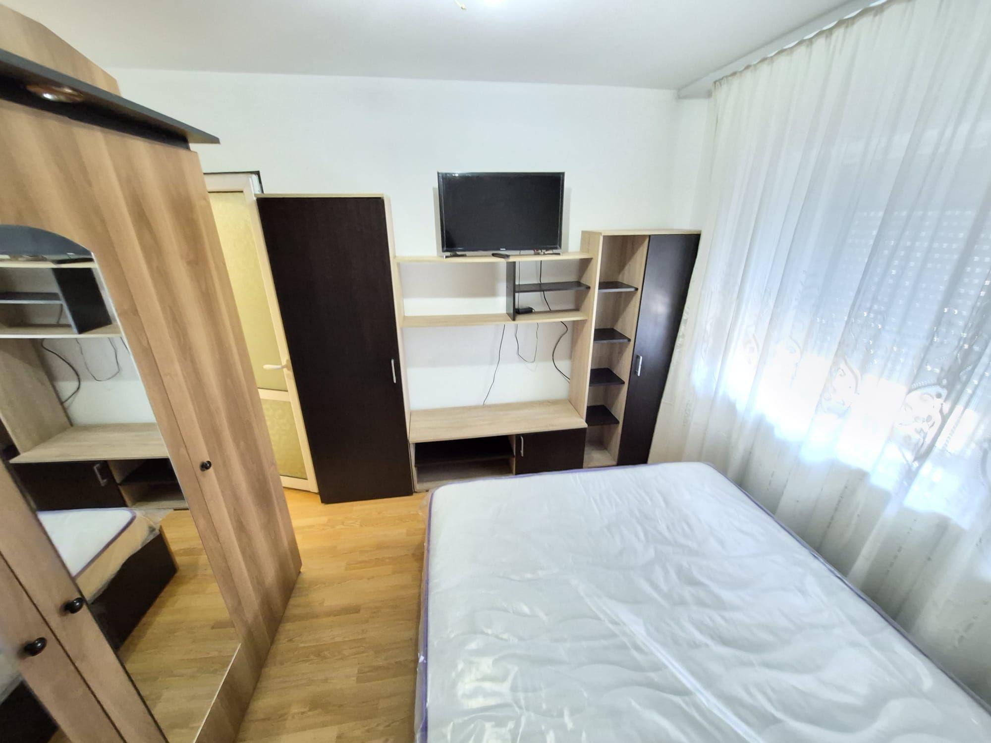 De inchiriat apartament cu 3 camere, etaj 3, Micro 16, 450 euro - 6