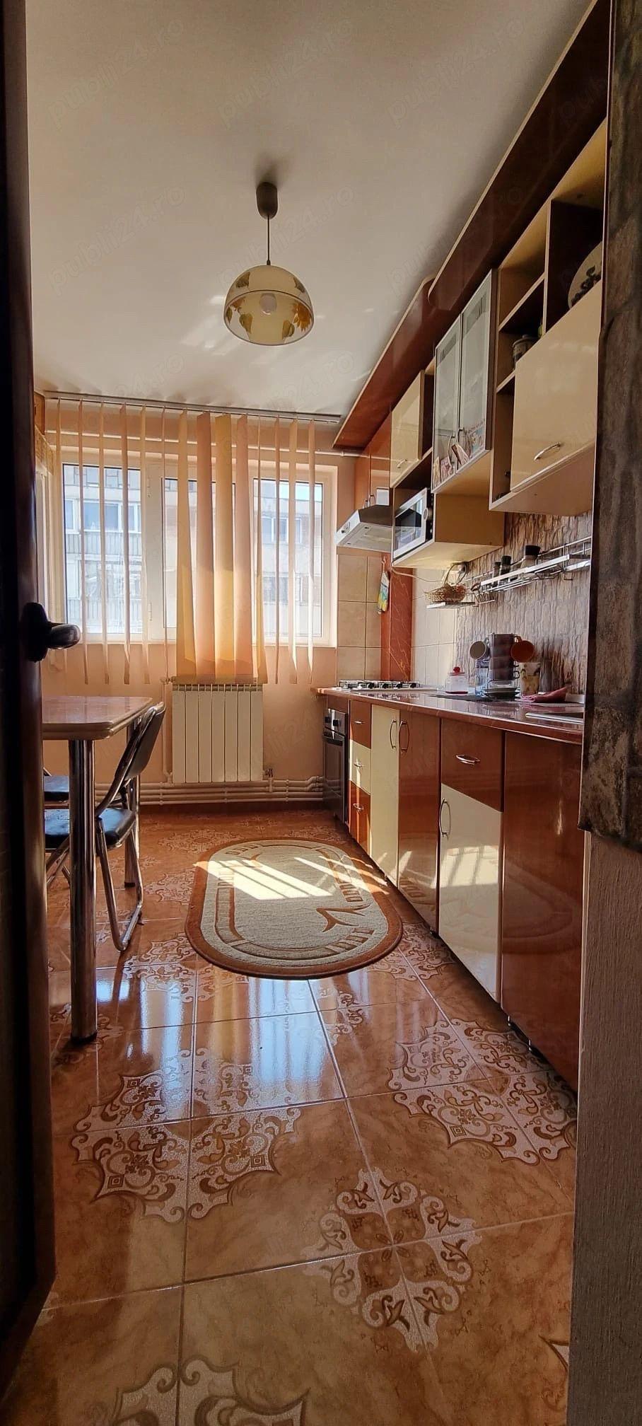 De inchiriat apartament 2 camere, Micro 20, zona 2 Cocosi, et. 6, 1900 lei - 5