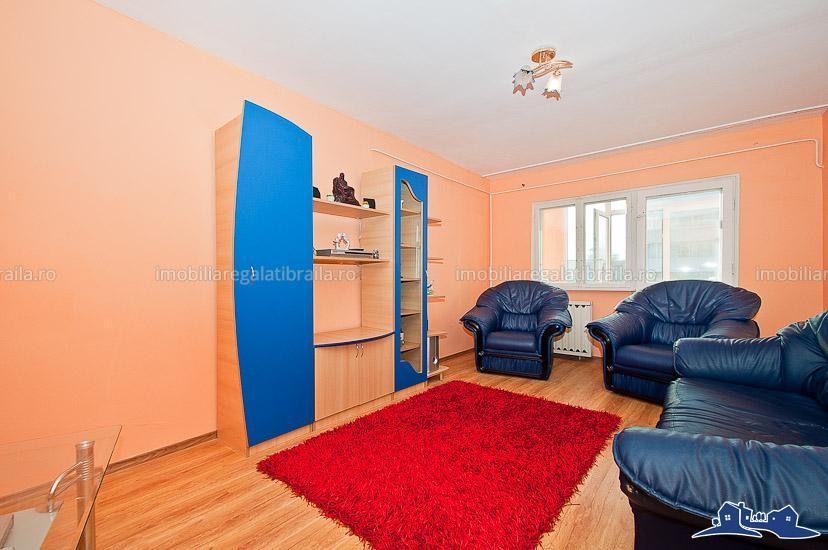 De inchiriat apartament cu 2 camere, Piata Centrala, 345 euro - 1