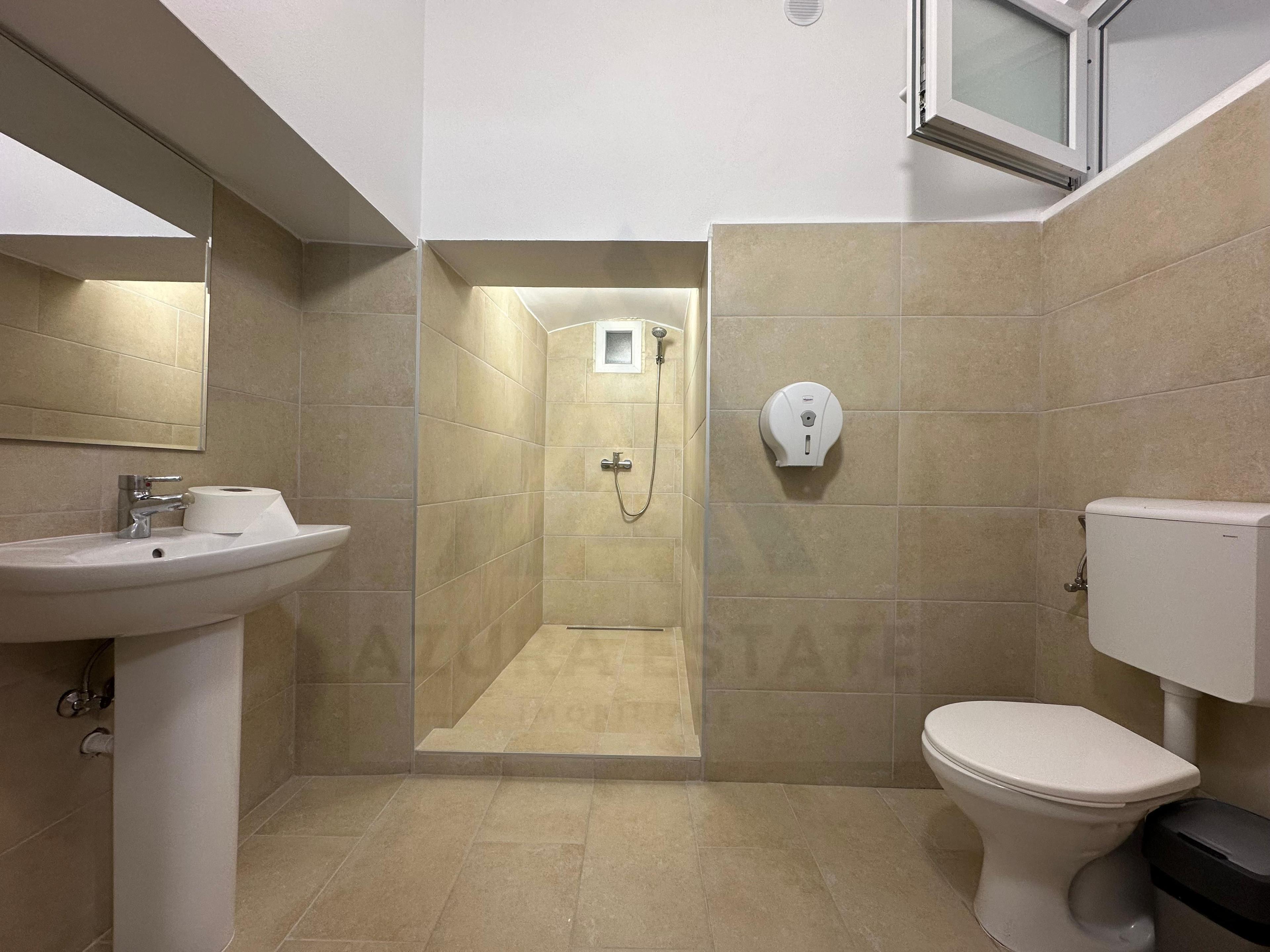 Spatiu comercial 86,8 mp utili vitrina stradala zona Ultracentrala - 7