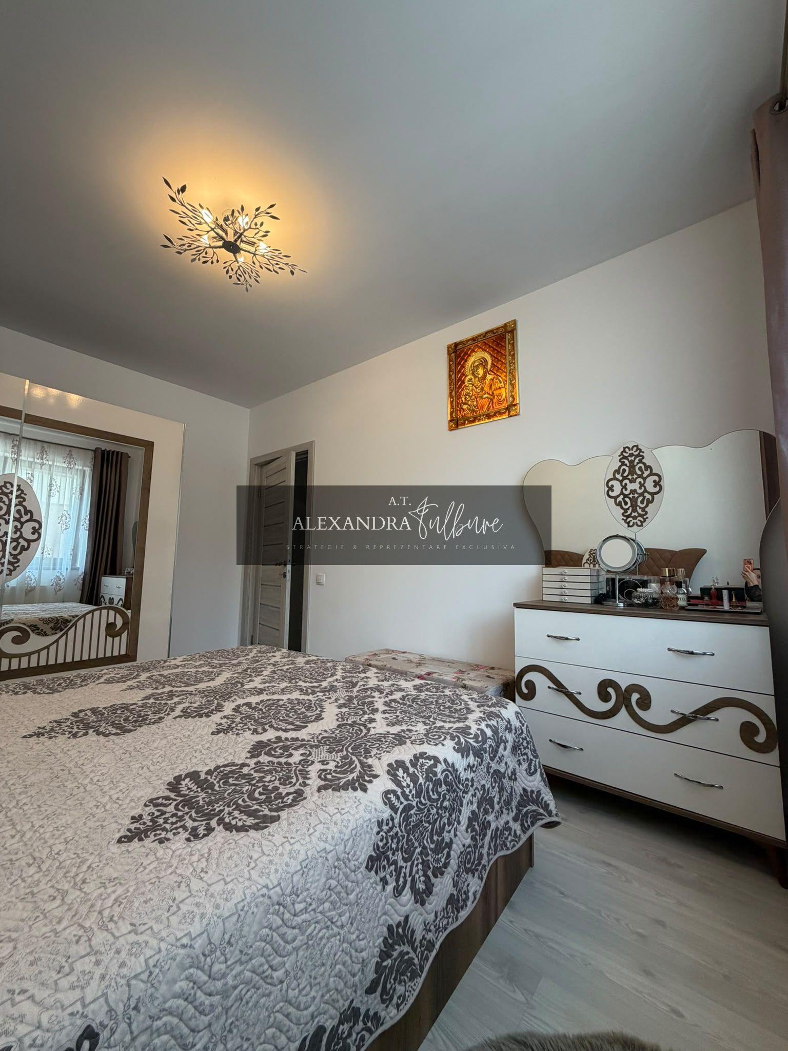 Apartament 3 camere, curte, boxa, parcare, Sub Cetate - 22