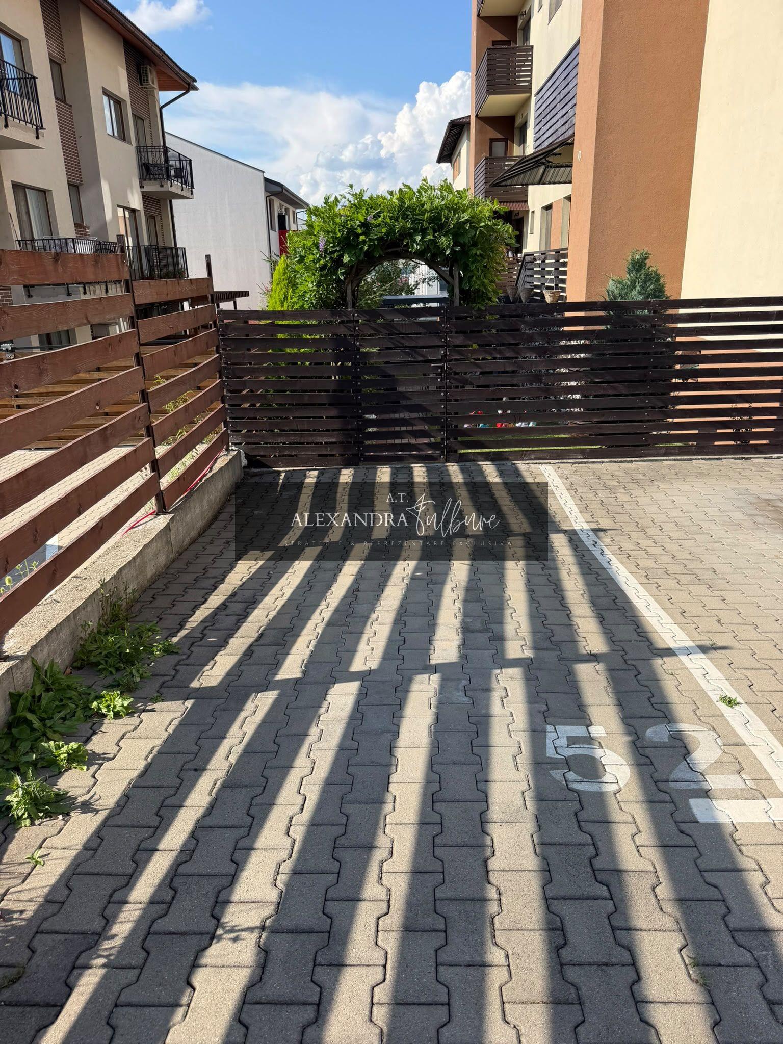 Apartament 3 camere, curte, boxa, parcare, Sub Cetate - 48