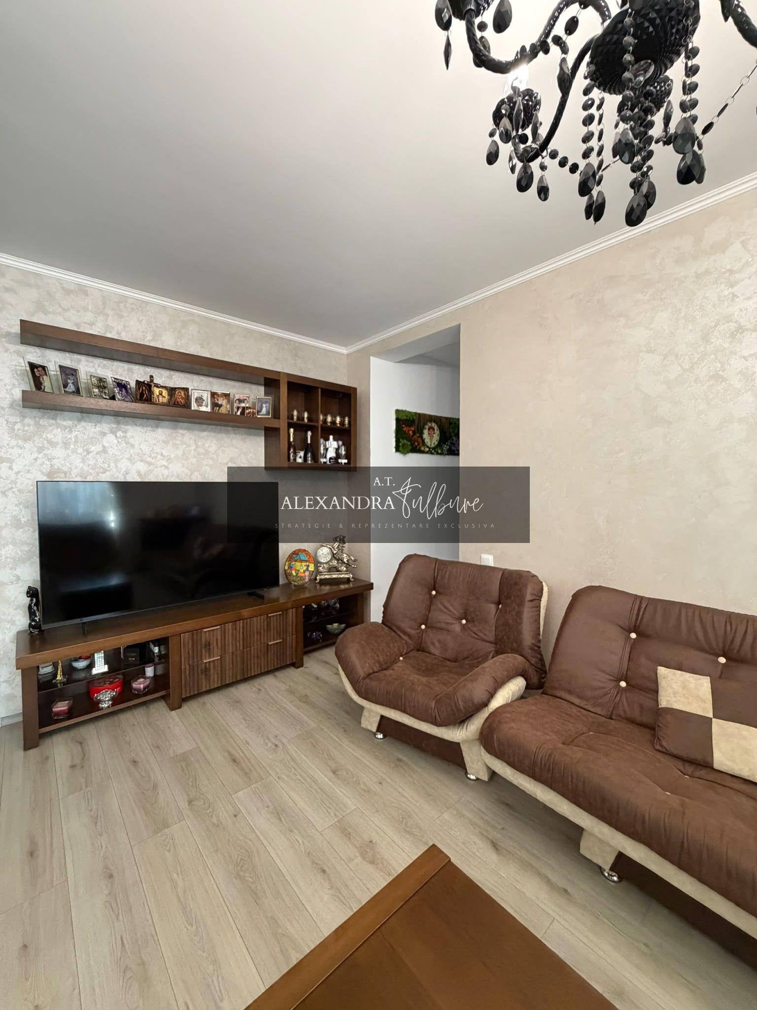 Apartament 3 camere, curte, boxa, parcare, Sub Cetate - 21