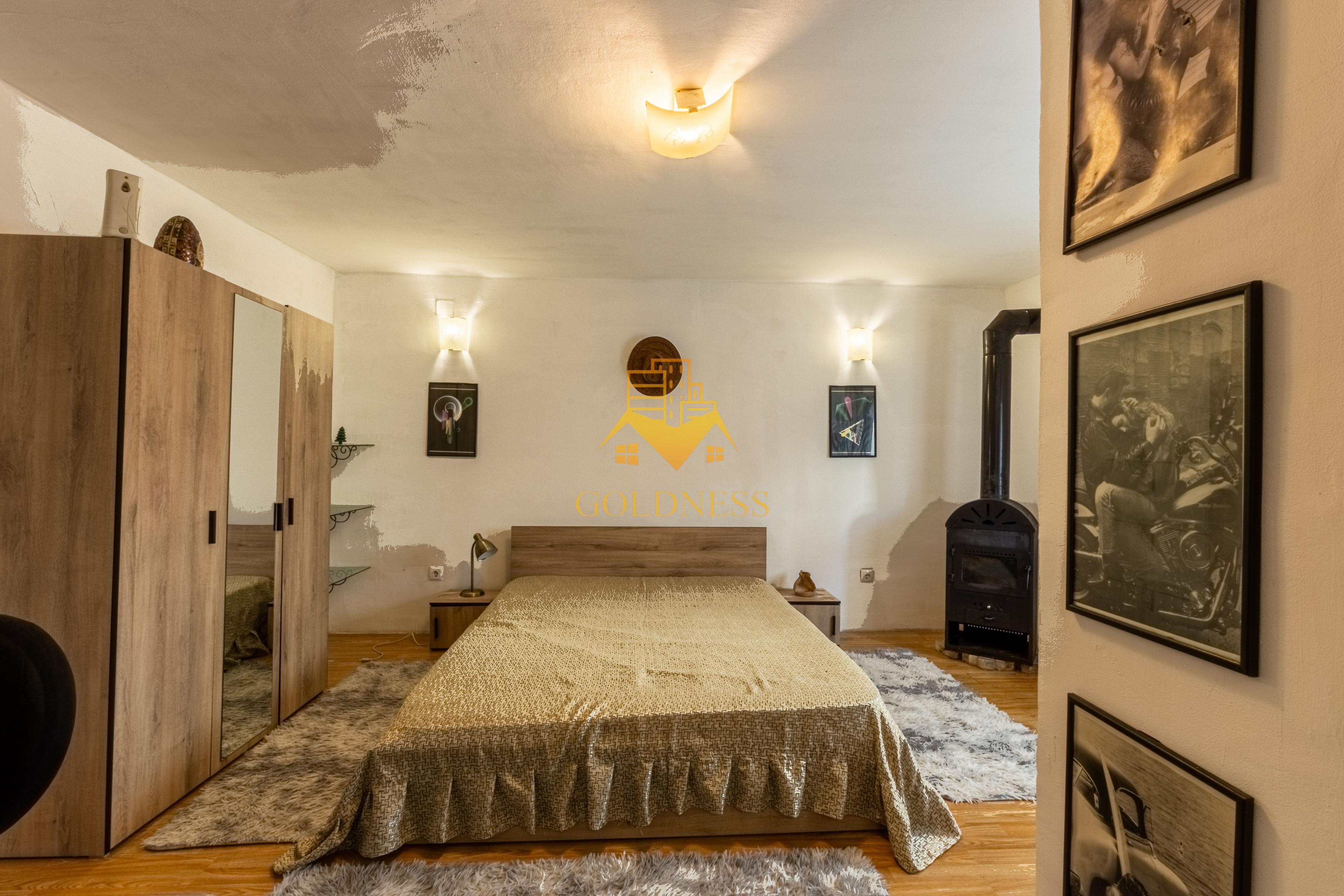 1 camera, curte, 42 mp, Andrei Muresanu, Zona Engels Bistro, Parcare - 1