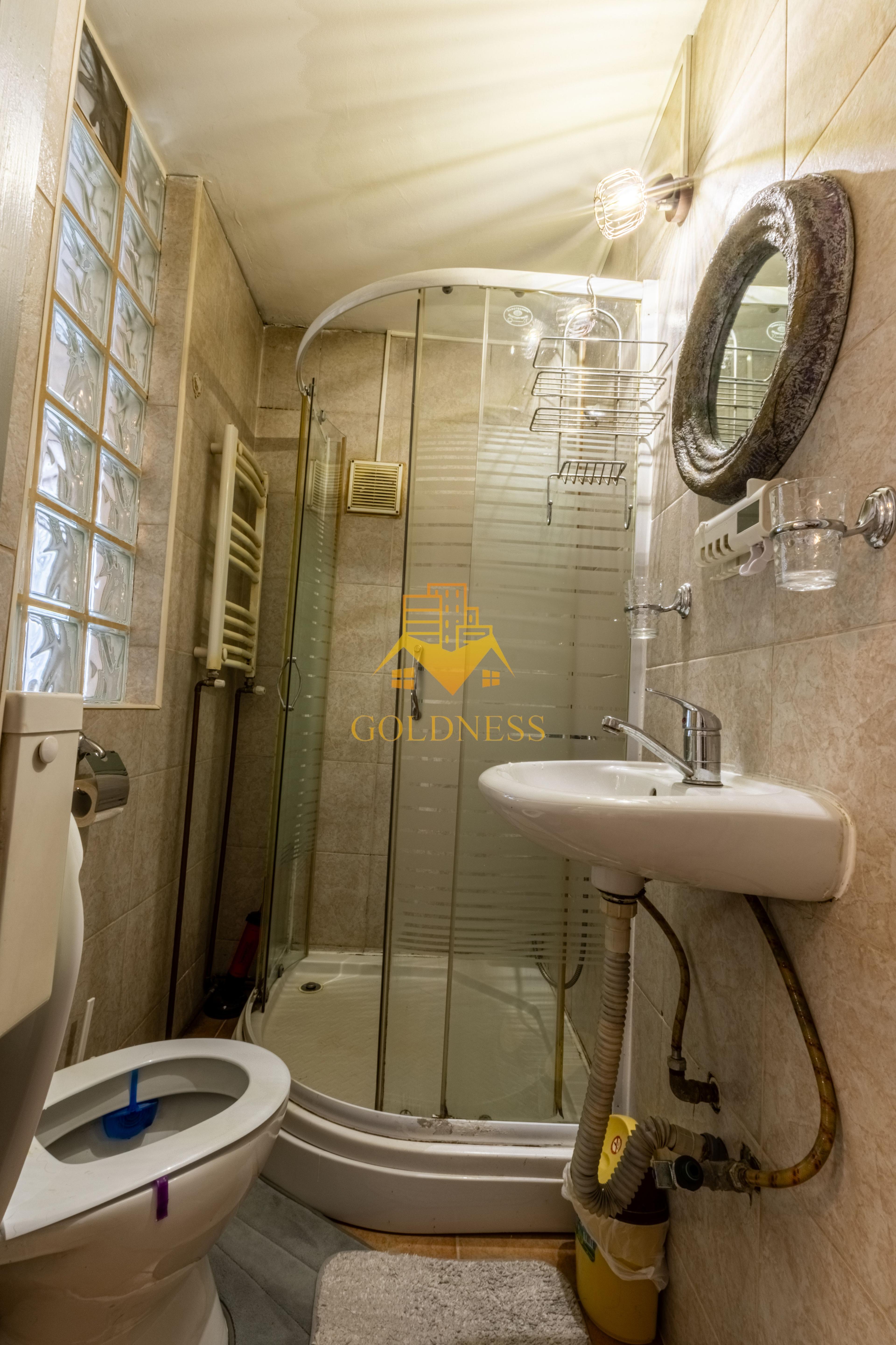 1 camera, curte, 42 mp, Andrei Muresanu, Zona Engels Bistro, Parcare - 6