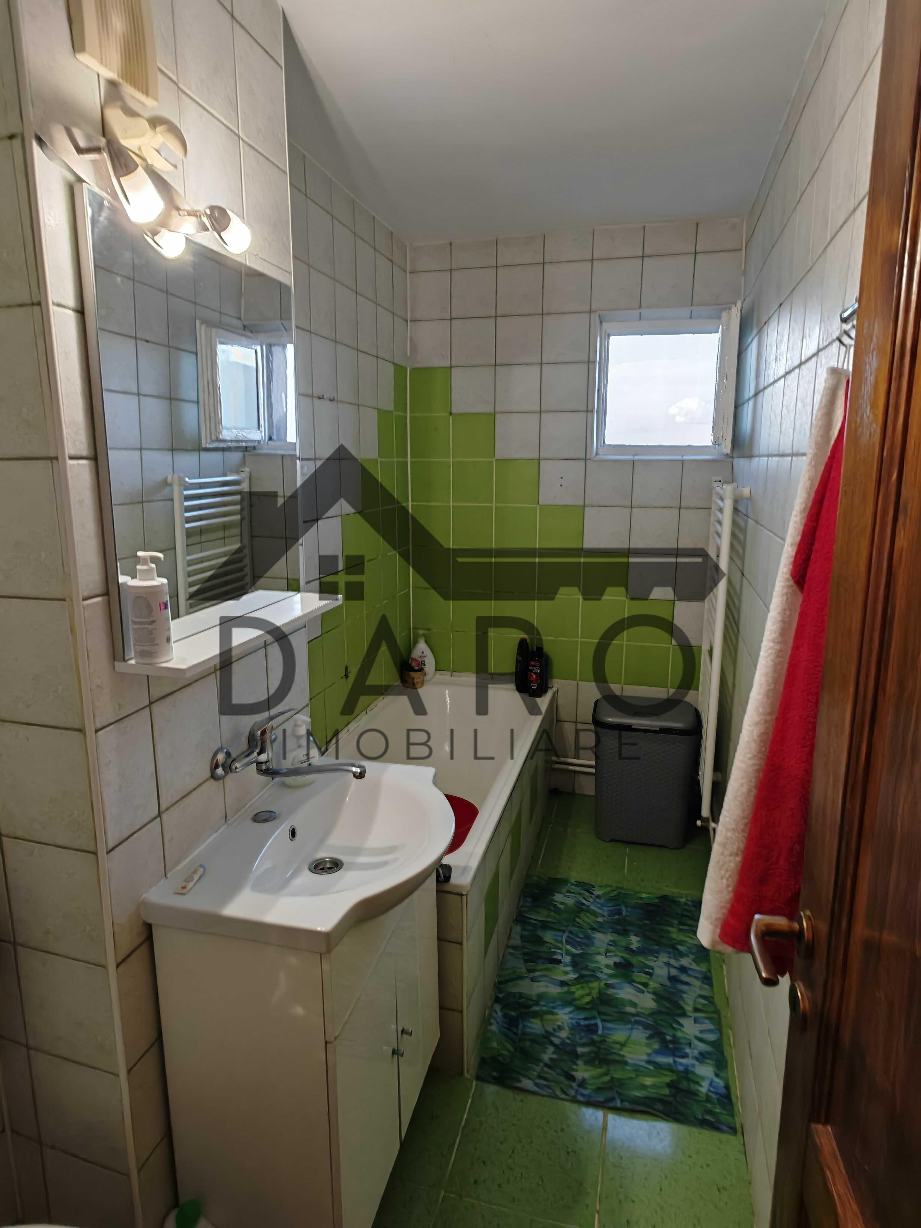 Vand apartament 3 camere - 8