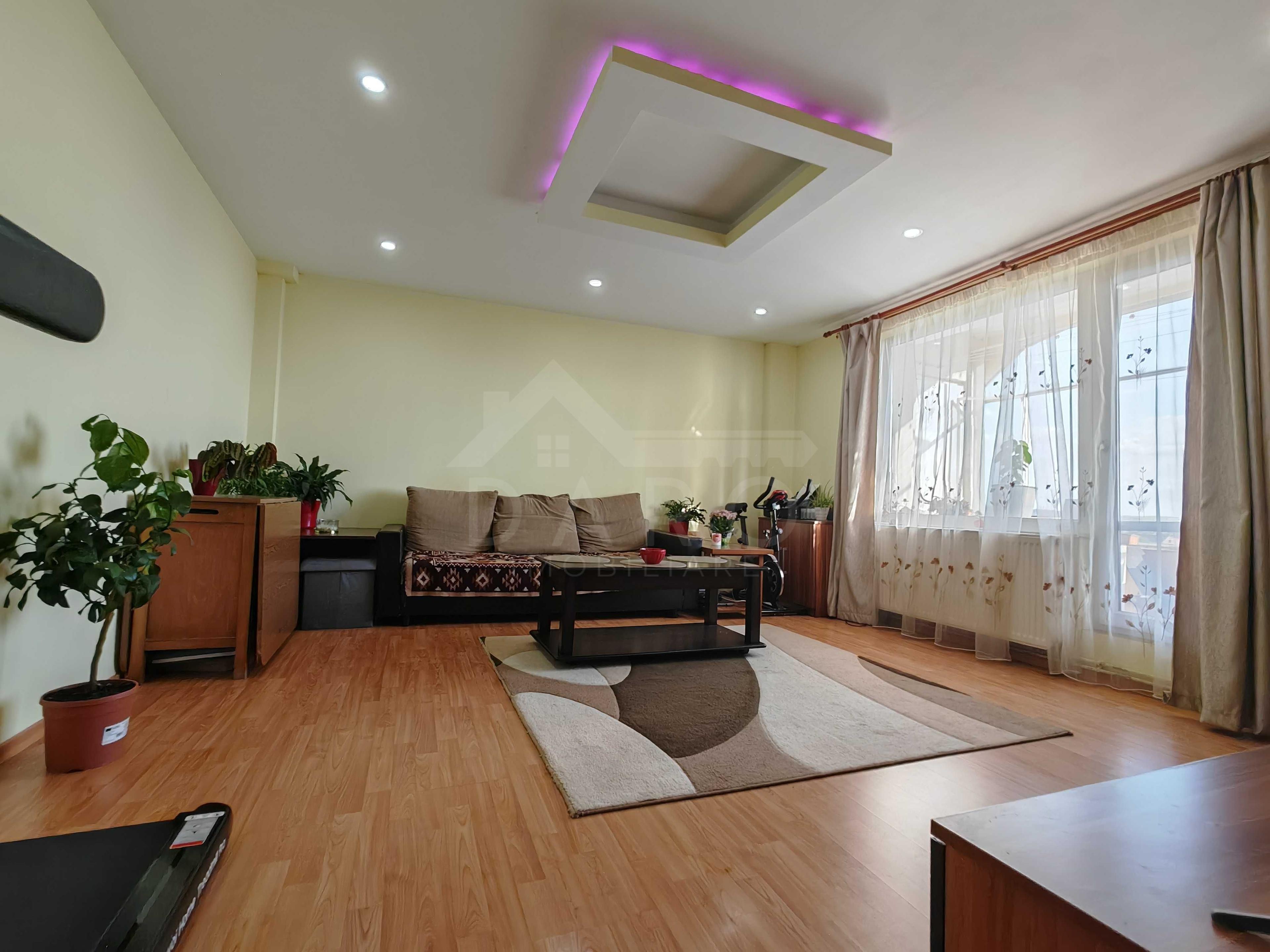 Vand apartament 3 camere - 3