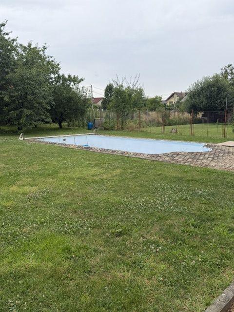 Casa deosebita cu piscina si teren generos - 2
