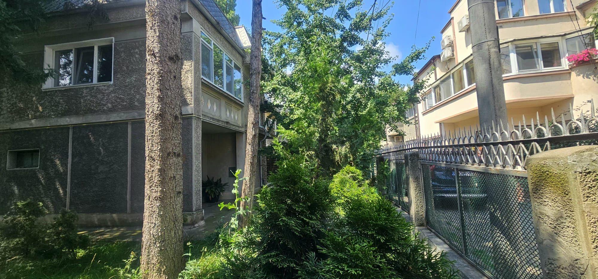 De vanzare - Casa P+1E - Alea Trandafirilor - 220.000 euro - 13