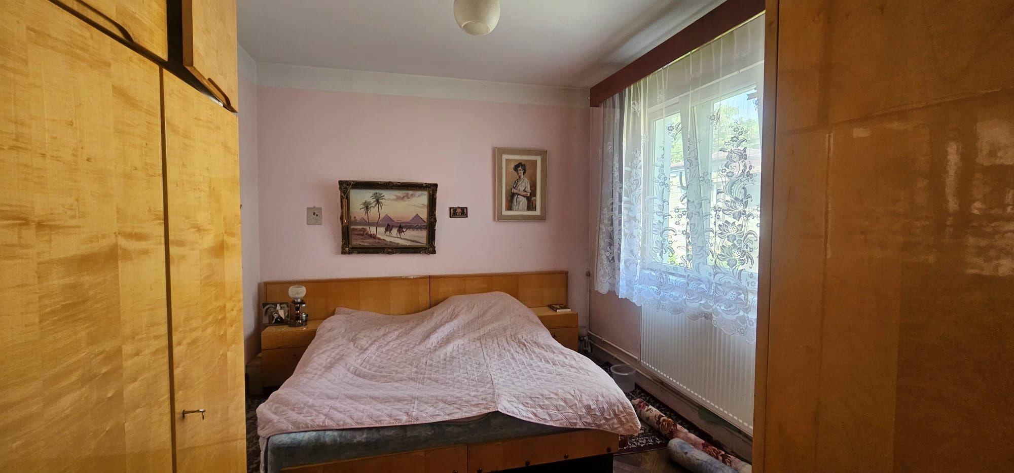 De vanzare - Casa P+1E - Alea Trandafirilor - 220.000 euro - 7