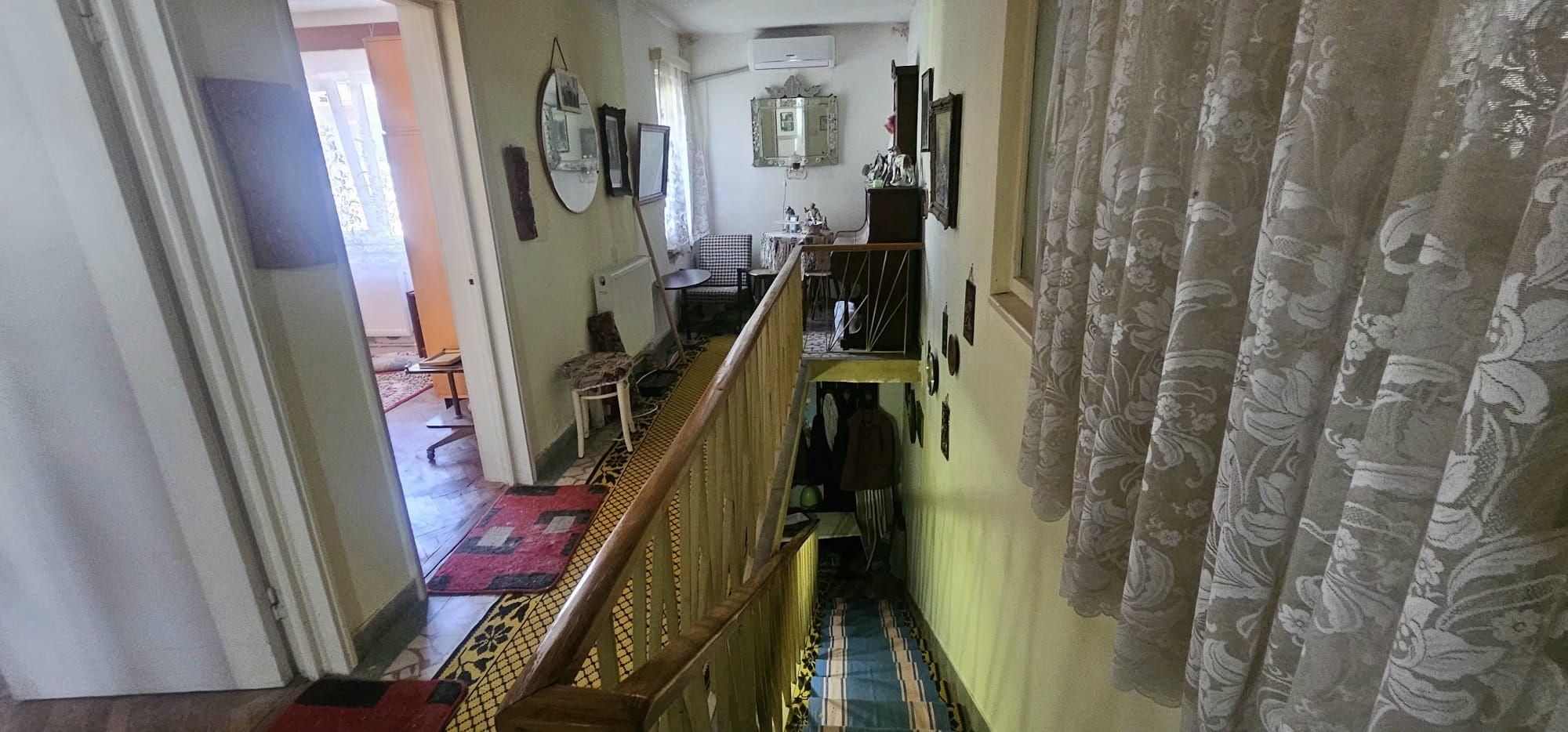 De vanzare - Casa P+1E - Alea Trandafirilor - 220.000 euro - 4