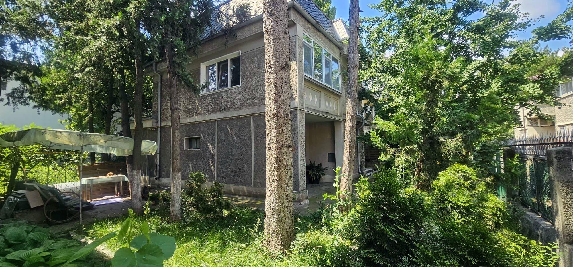 De vanzare - Casa P+1E - Alea Trandafirilor - 220.000 euro - 16