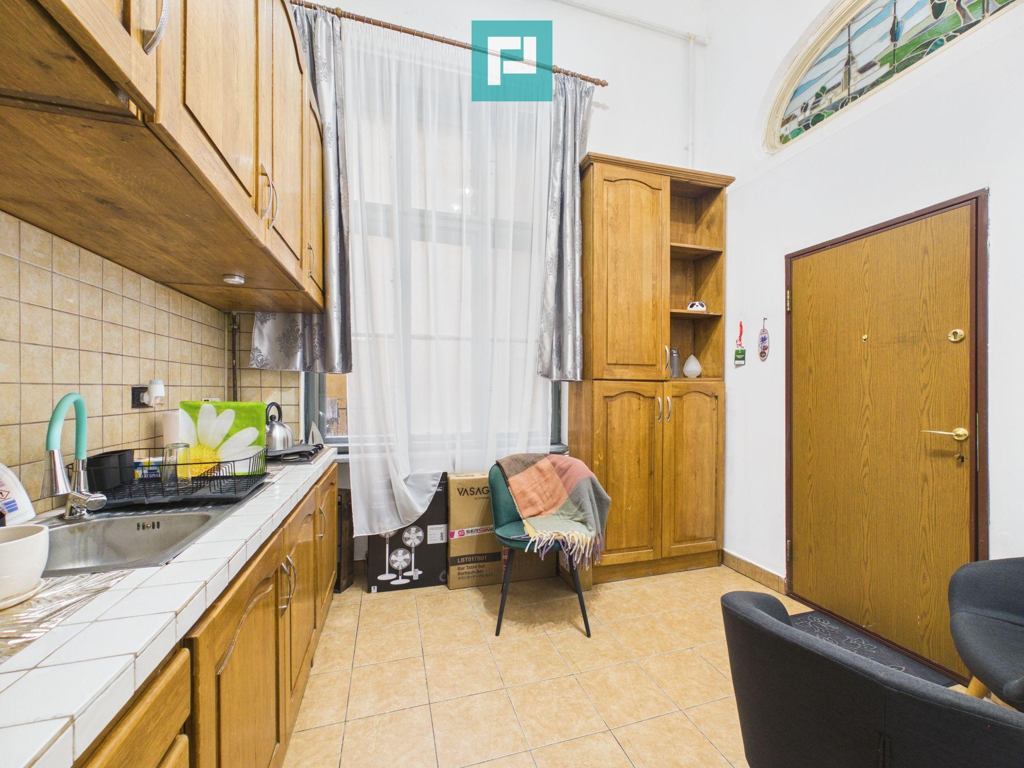 Apartament emblematic in Palatul Cenad, Arad - 11
