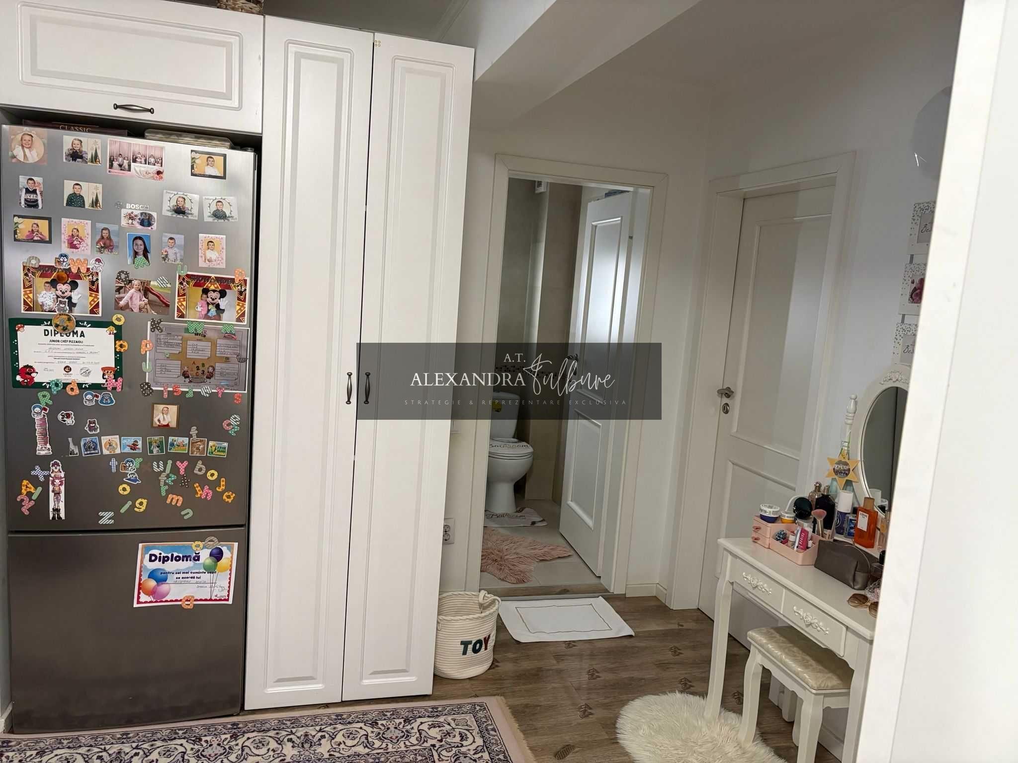 Apartament 3 camere, 2 balcoane, etaj intermediar - 5