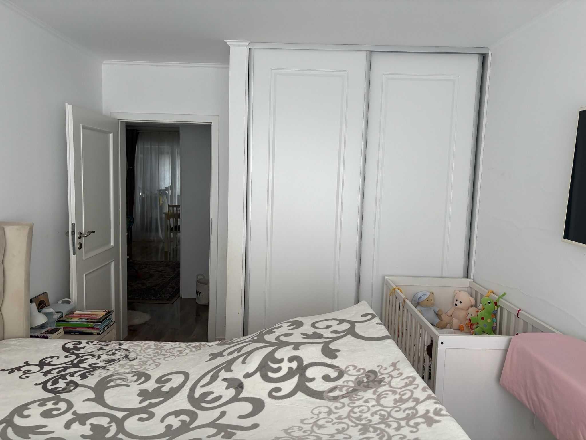 Apartament 3 camere, 2 balcoane, etaj intermediar - 8