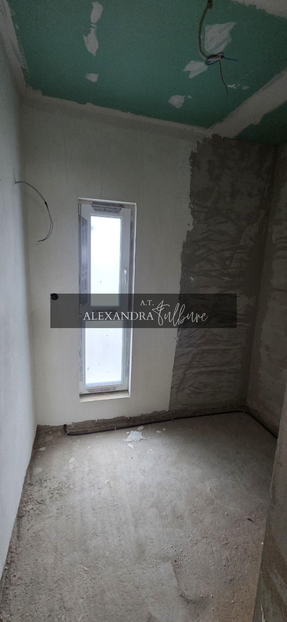 Unitate triplex 4 camere, 3 bai, strada Urusagului - 5