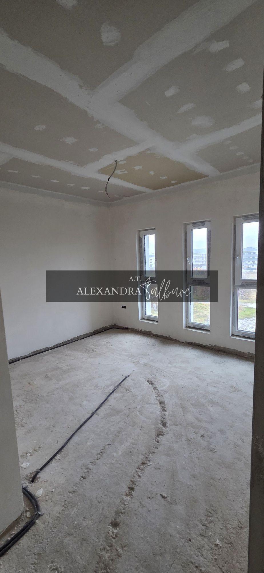 Unitate triplex 4 camere, 3 bai, strada Urusagului - 1