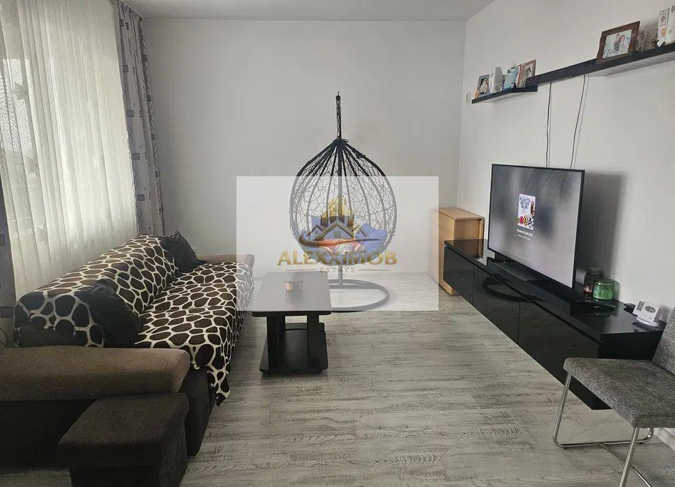Apartament 3 Camere de Vanzare - zona Metalurgiei - 75 mp - 3