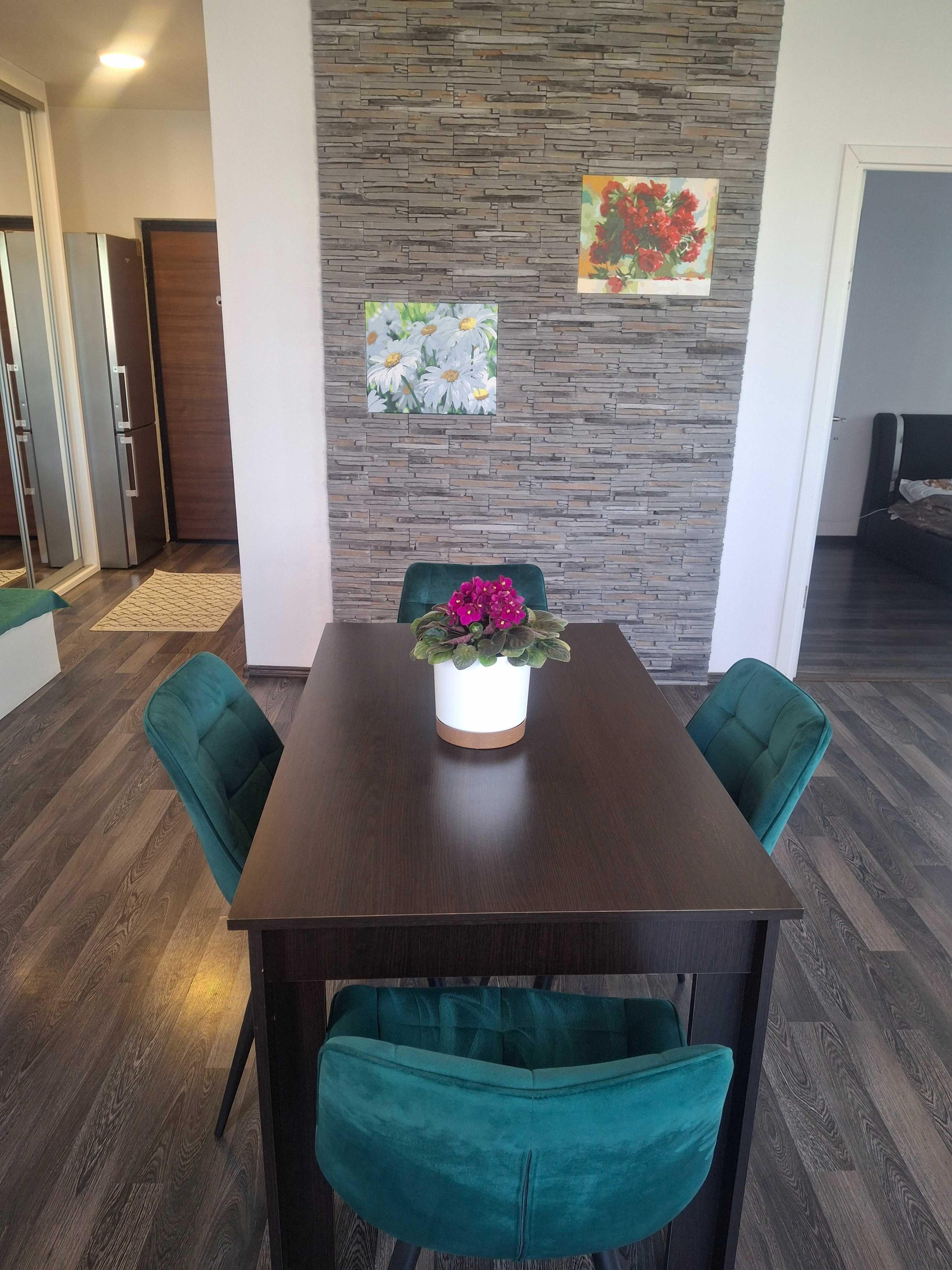 Apartament 2 camere, balcon, etaj intermediar, BMW - 5