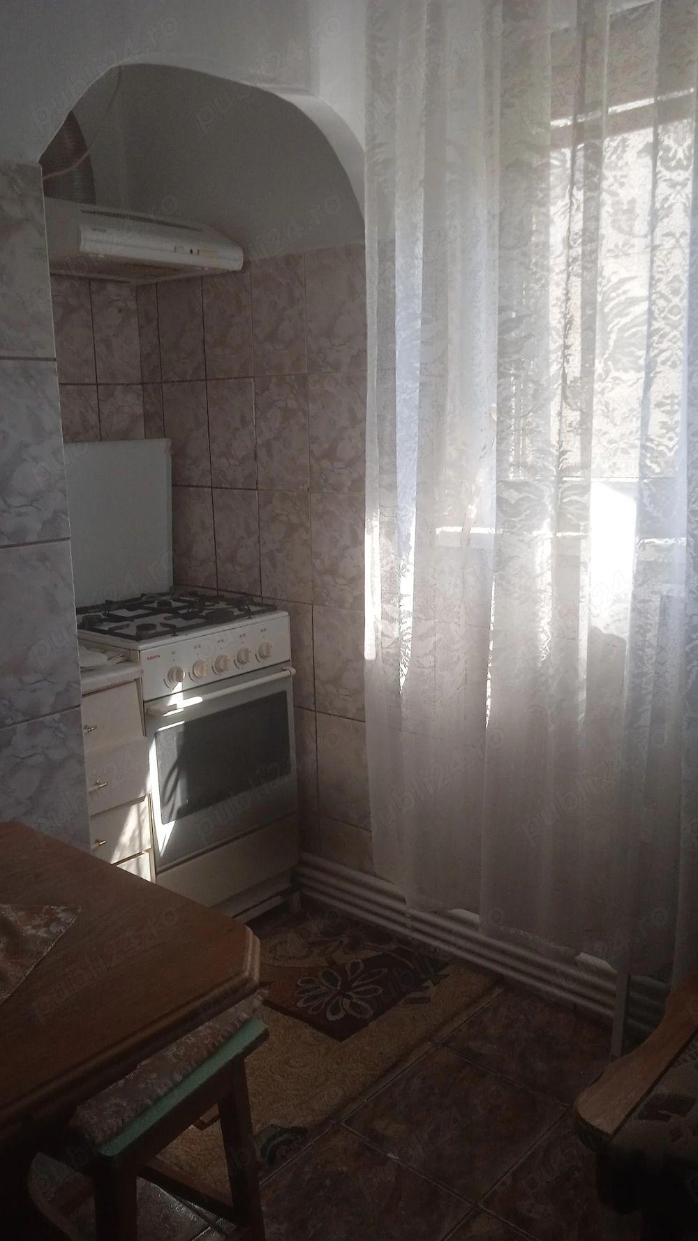 De inchiriat apartament cu 2 camere, Micro 20, 350 Euro - 6