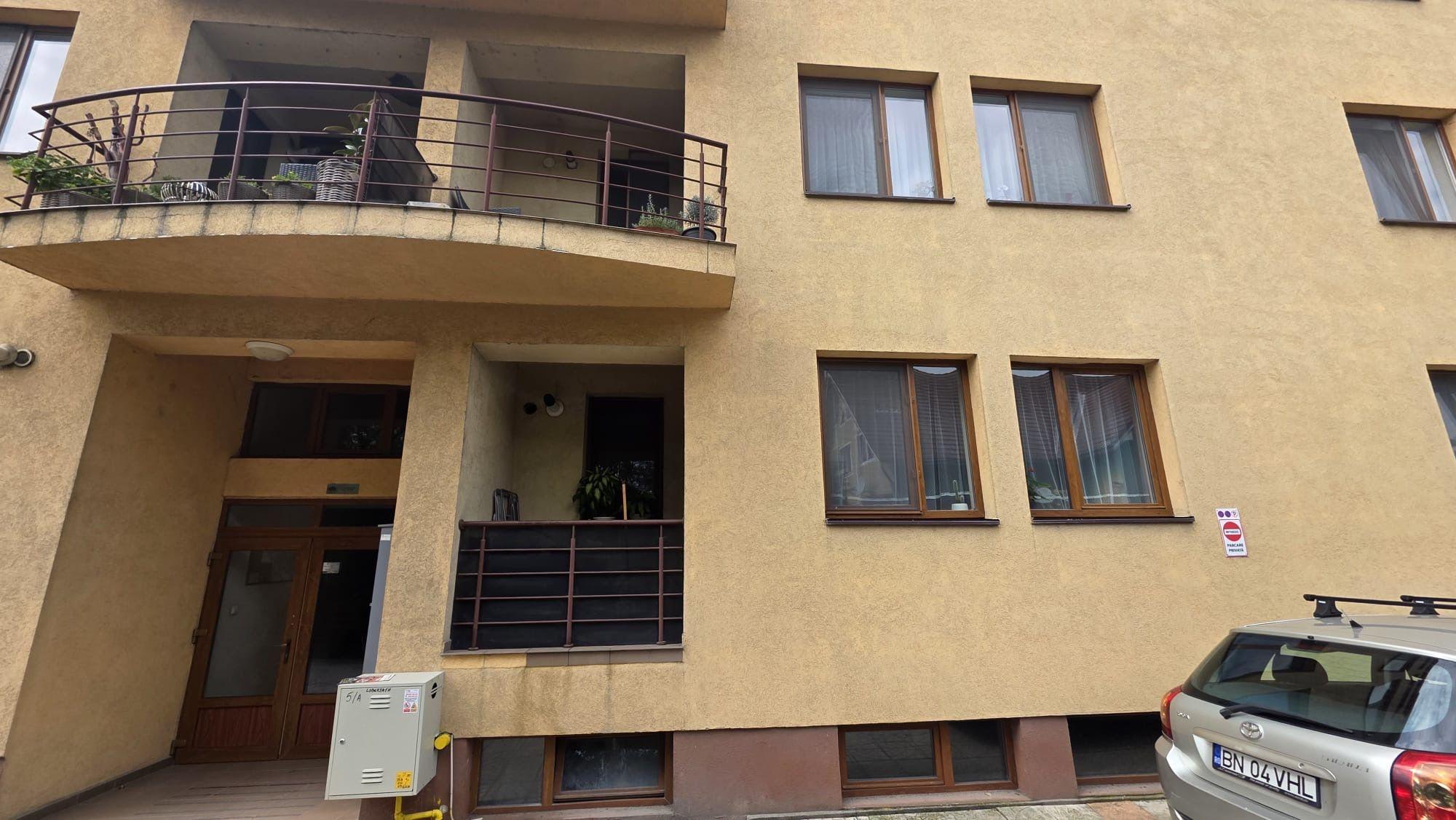 Apartament spatios , parter , zona Libertatii - 5