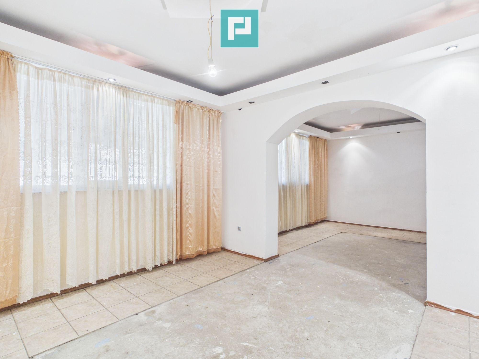 Apartament 3 camere, 100 mp, Bucovăț