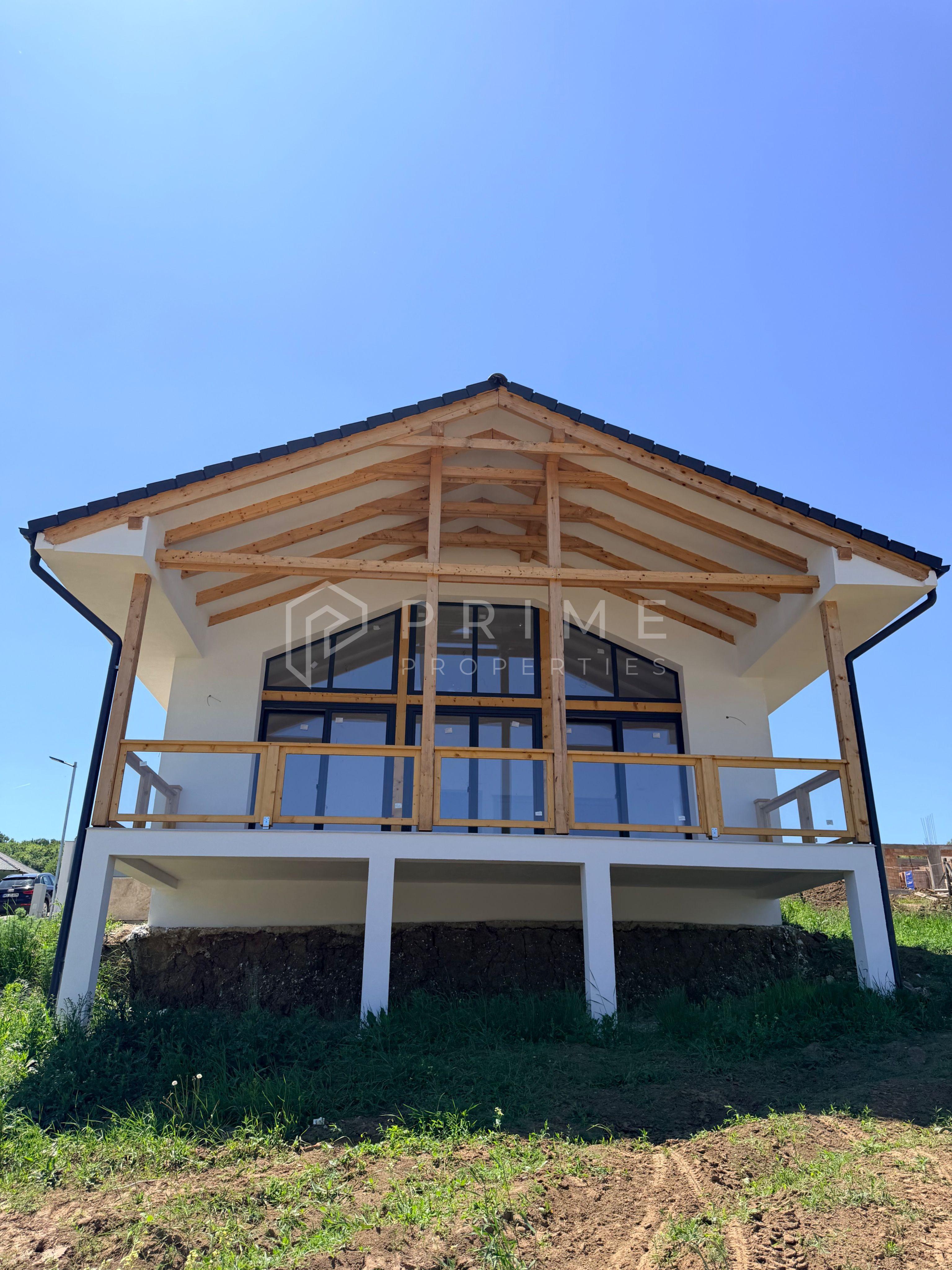 Vilă chalet modern cu perete panoramic de sticlă - Livezeni, Mureș - 3