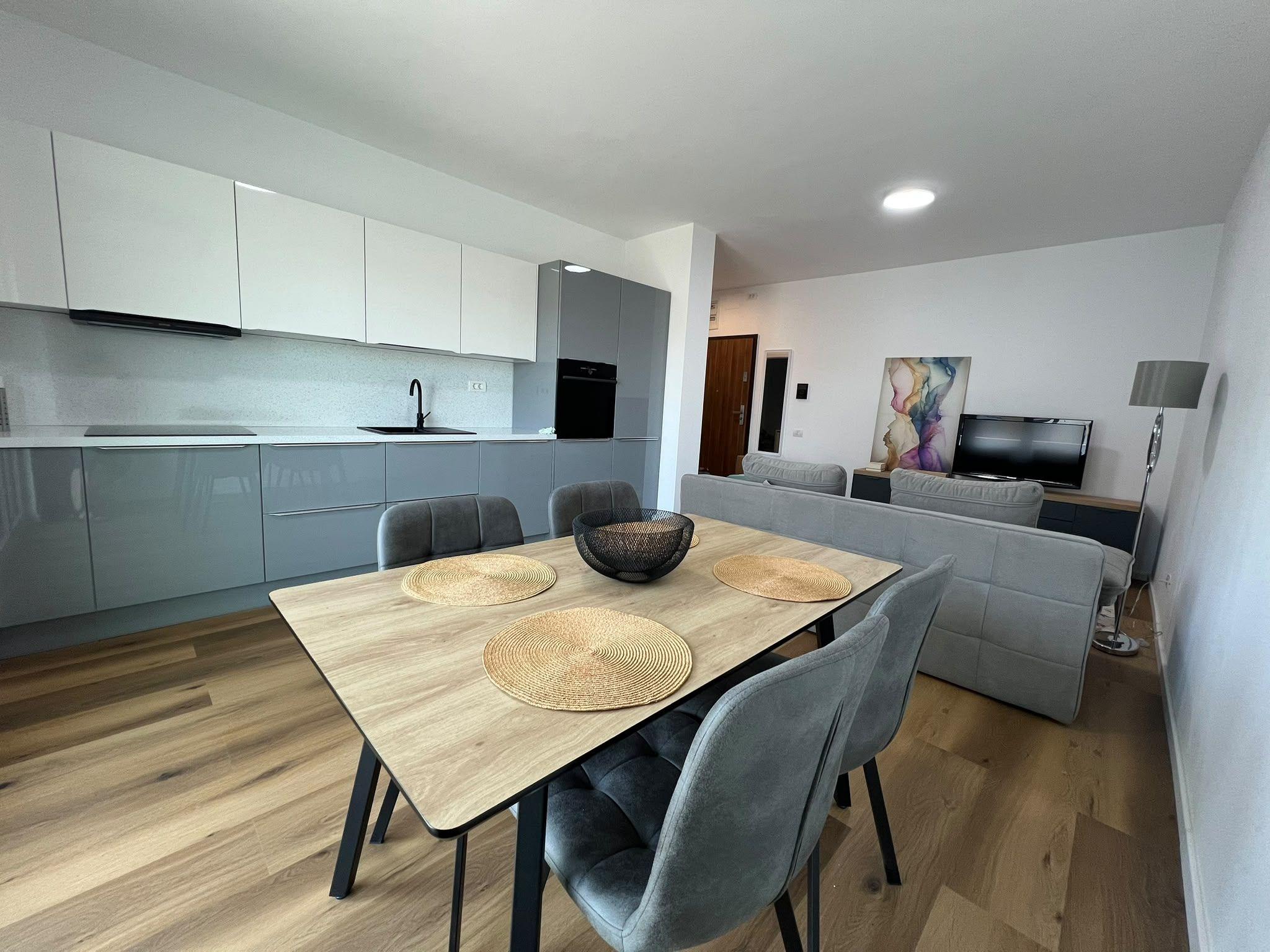 Apartament 2 camere, Grand Hill / Ultrafinistat/Parcare-500 euro - 1