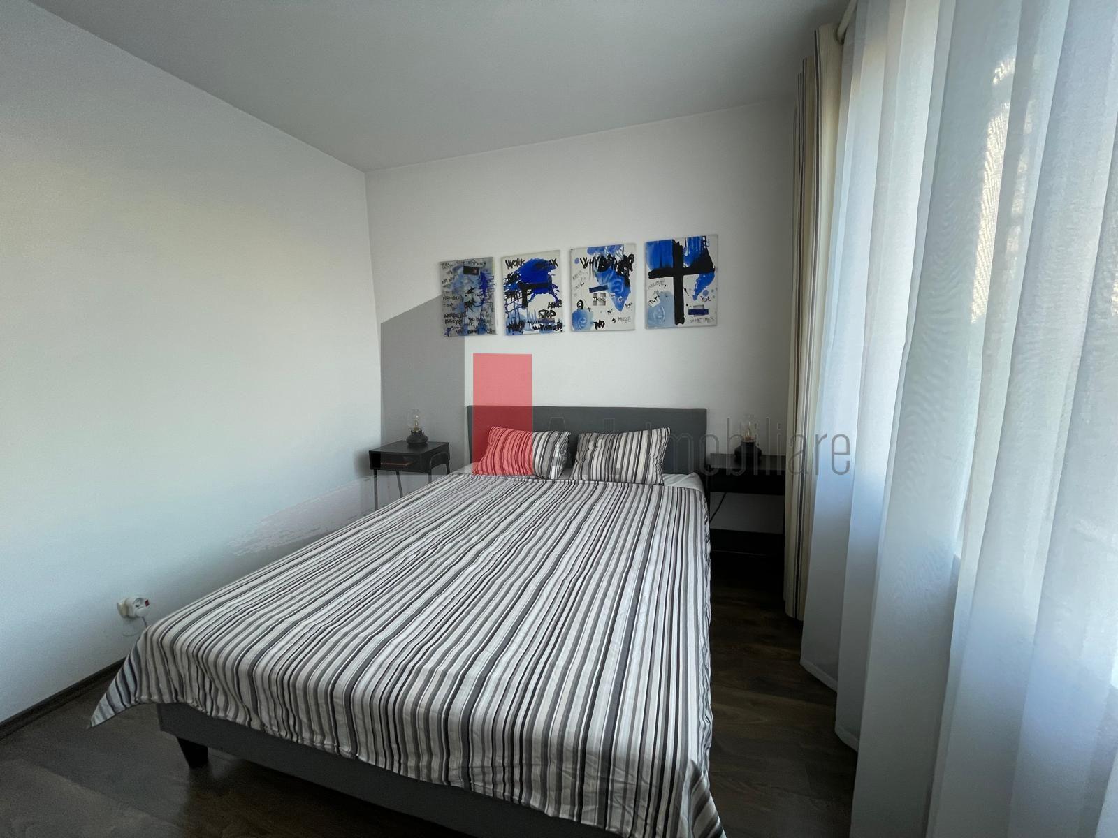 APARTAMENT 2 CAMERE -SALA PALATULUI - 9
