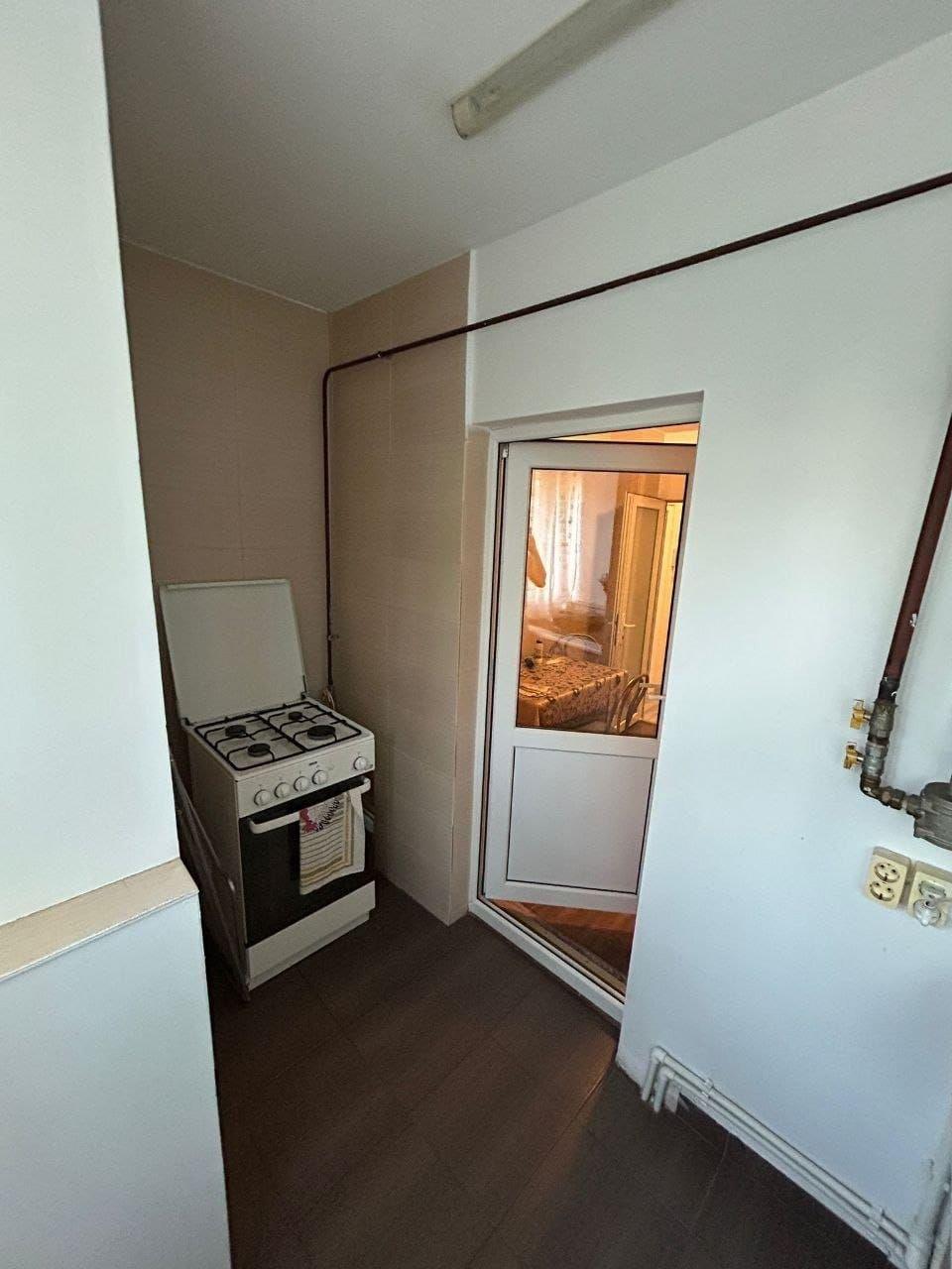 De inchiriat apartament cu 2 camere, General, etaj 1, 400 euro - 2