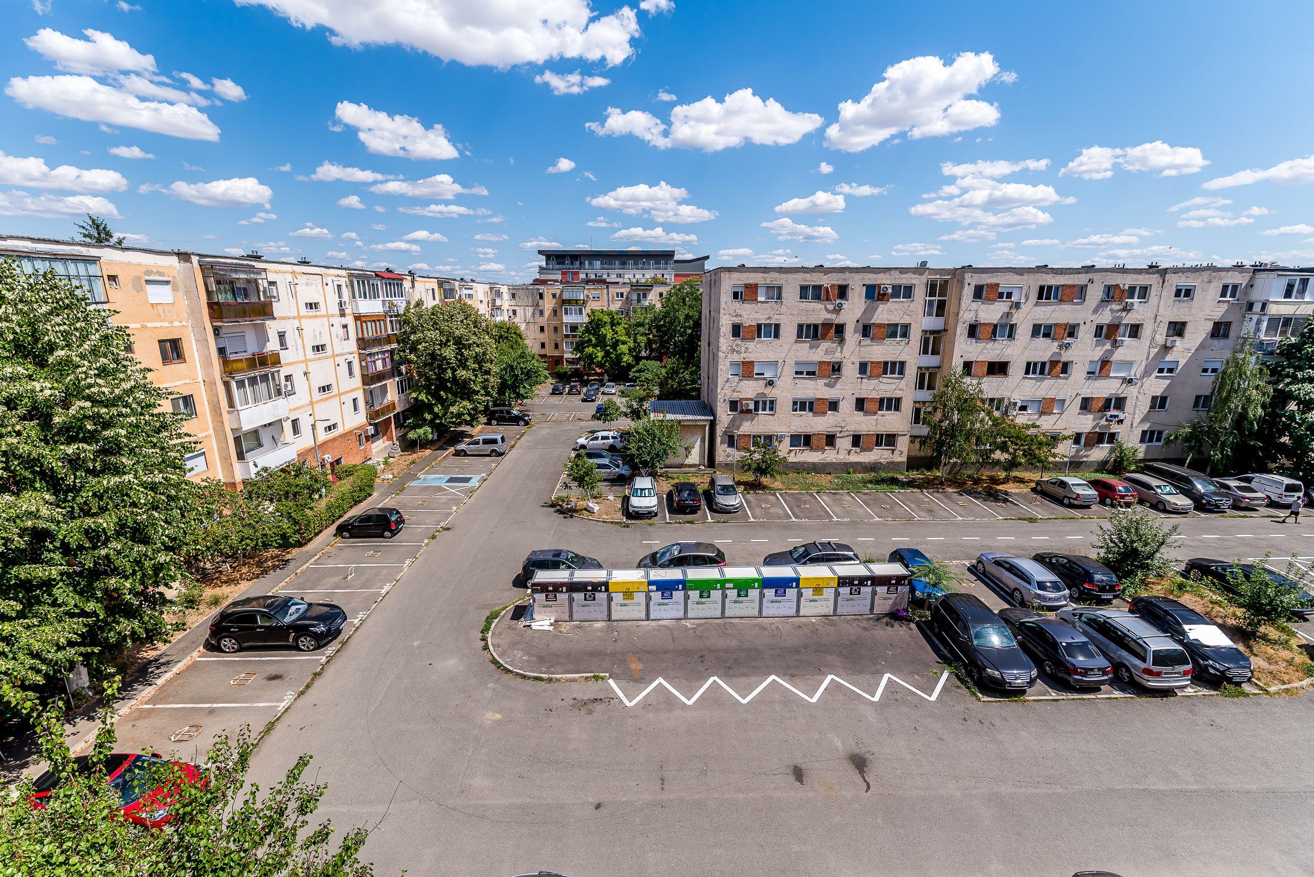PRET NOU! Apartament 2 camere - 70 mp - Micalaca 700 - COMISION 0 - 3