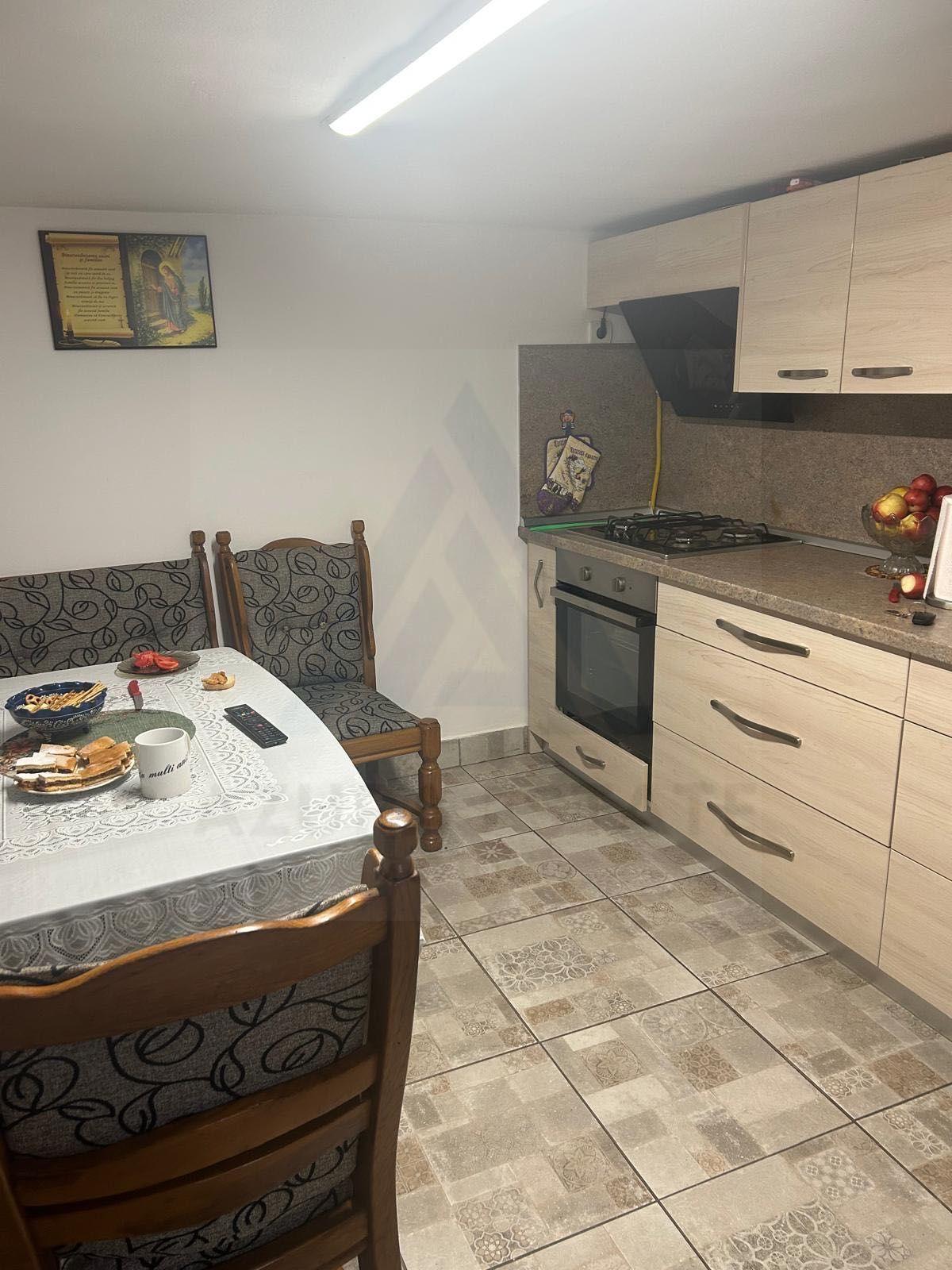 Casa spatioasa cu etaj 270 mp utili curte libera 180 mp zona Reșița - 4