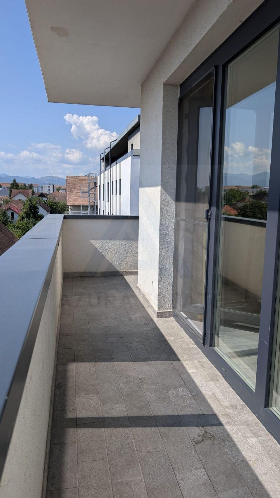 Apartament premium 80 mp utili balcon parcare subterana C. Dumbravii - 12
