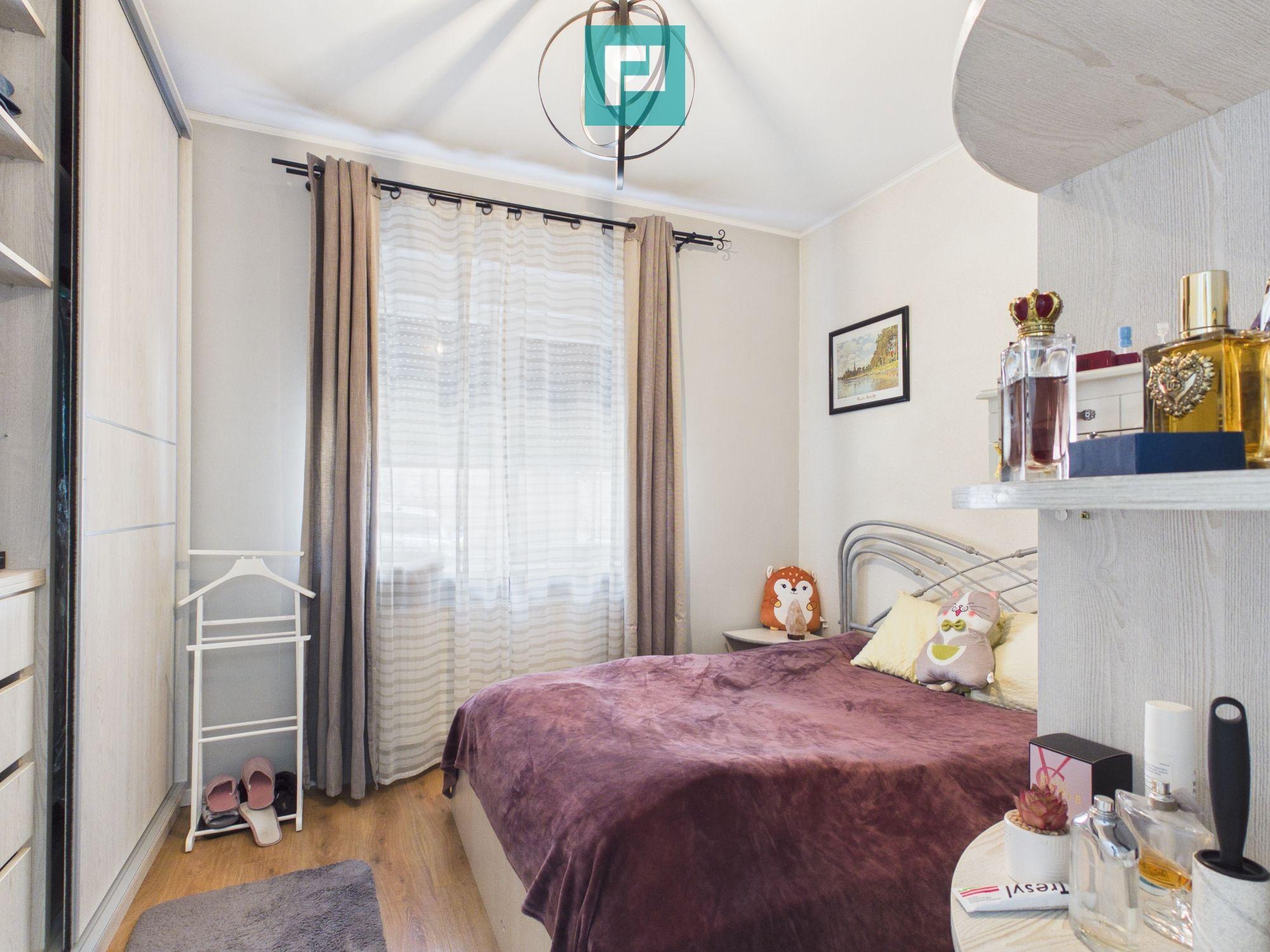 Apartament cu 2 camere și curte ultracentral - 15