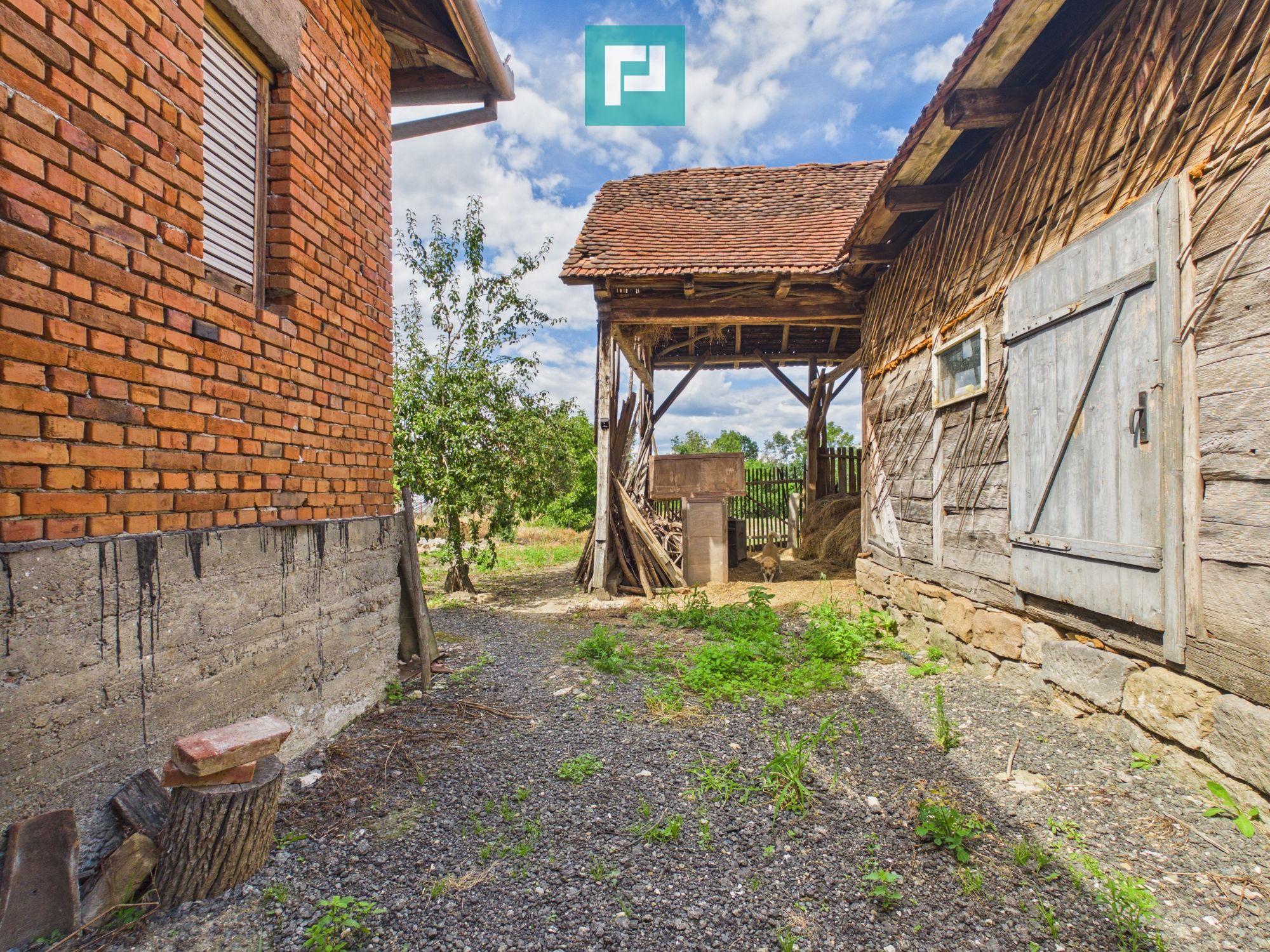 Casă semifinisată, cu 5 camere, în Bonțești Arad - 15
