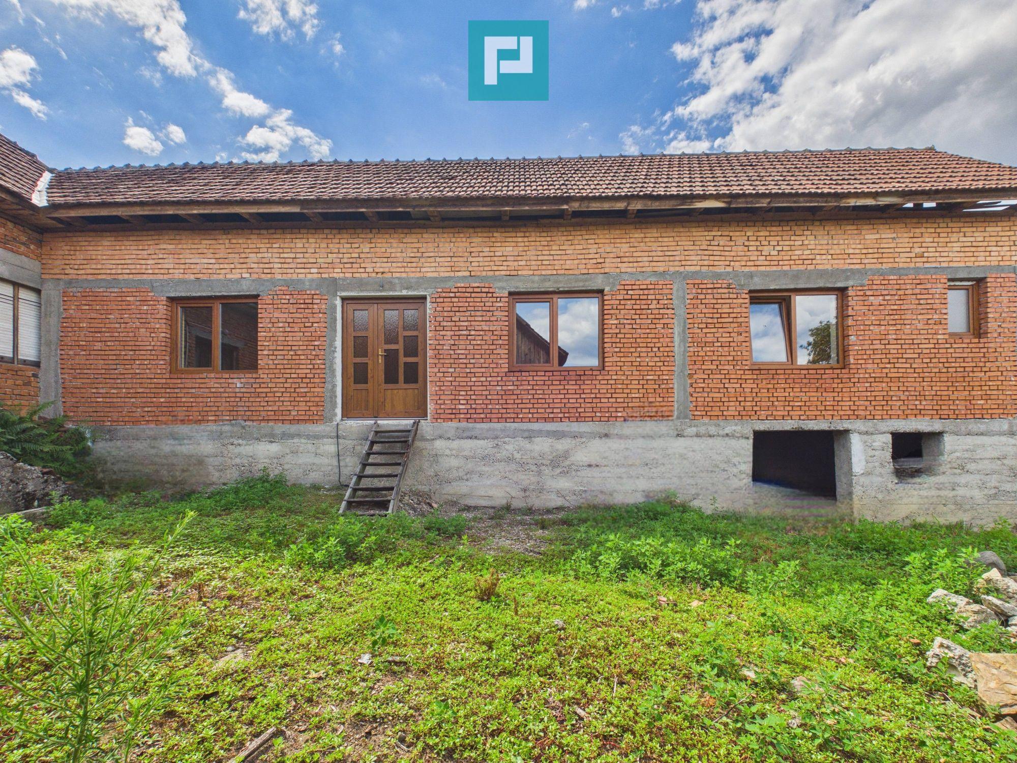 Casă semifinisată, cu 5 camere, în Bonțești Arad - 8
