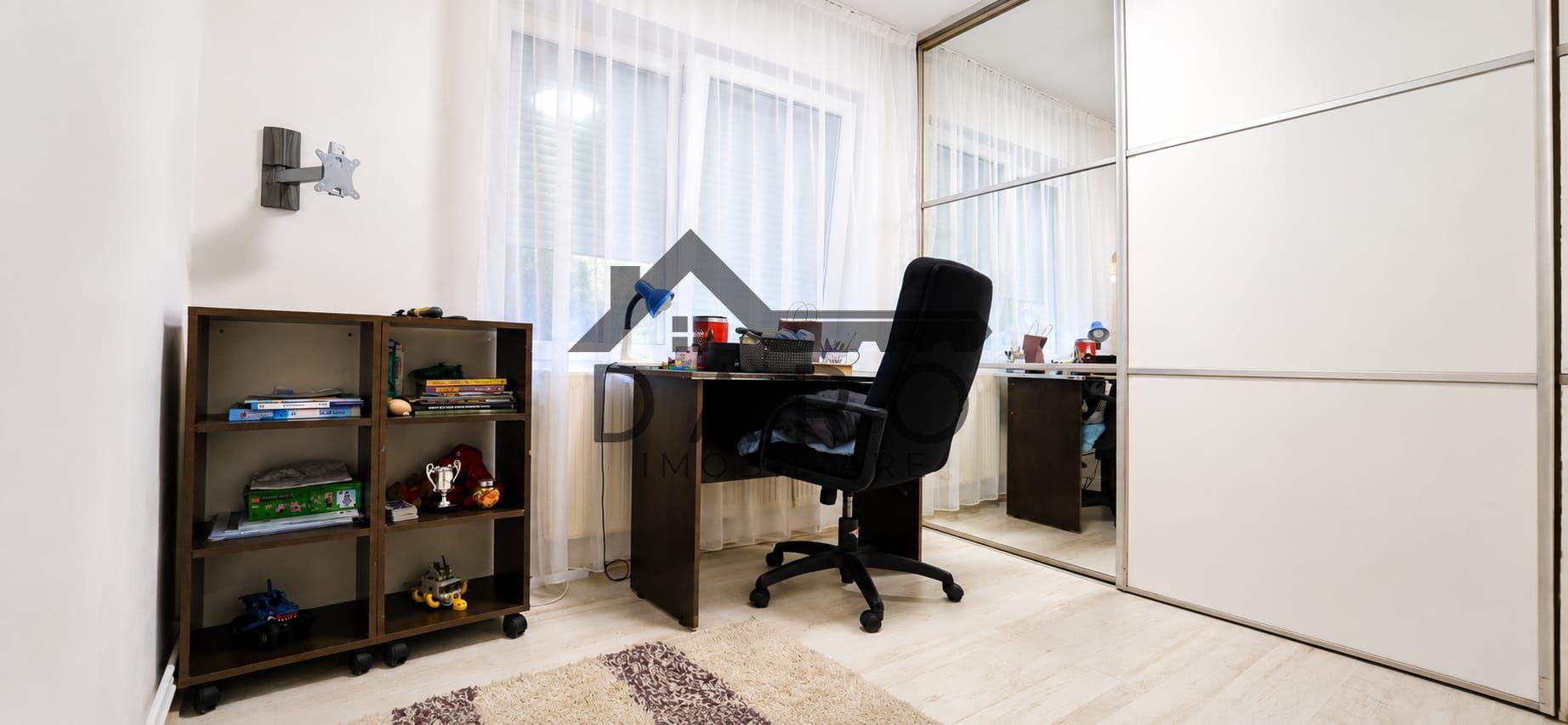 DE VANZARE APARTAMENT CU 3 CAMERE PE STR. MUNCII CARTIERUL TUDOR ET. 3 - 7