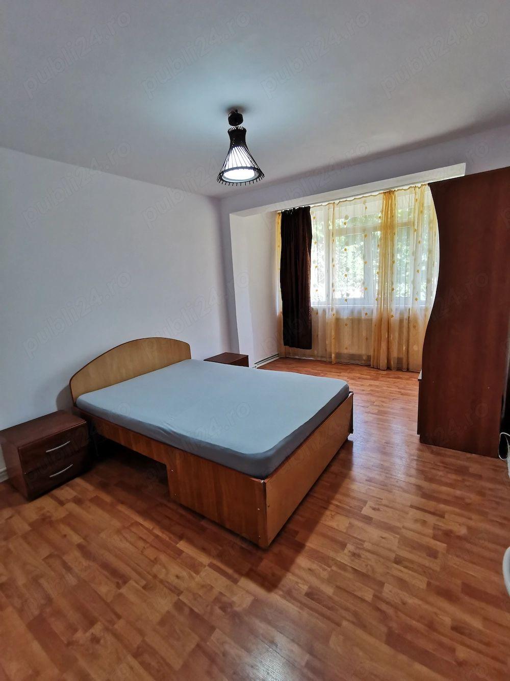 De inchiriat apartament 3 camere, parter, zona Constructorilor, 400 Euro - 1