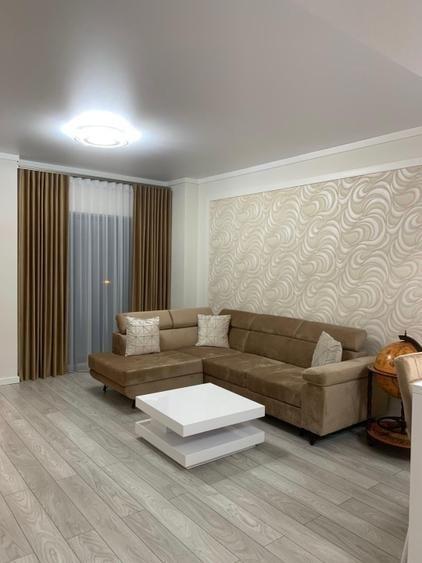 De inchiriat apartament 2 camere bloc Riviera faleza Dunării , 750 Euro - 2