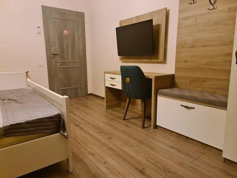 Vila P+1E, 7 camere, curte amenajata - zona Mall, George Cosbuc, 2750 E - 10