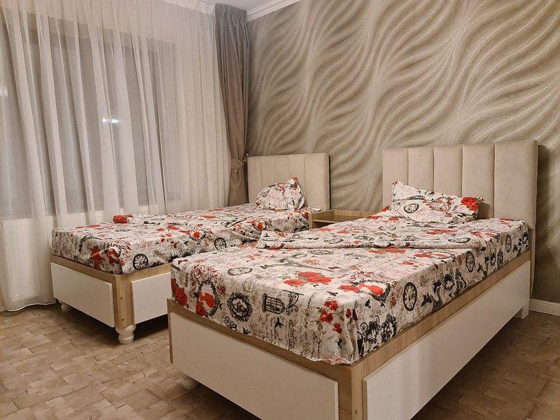 Vila P+1E, 7 camere, curte amenajata - zona Mall, George Cosbuc, 2750 E - 3