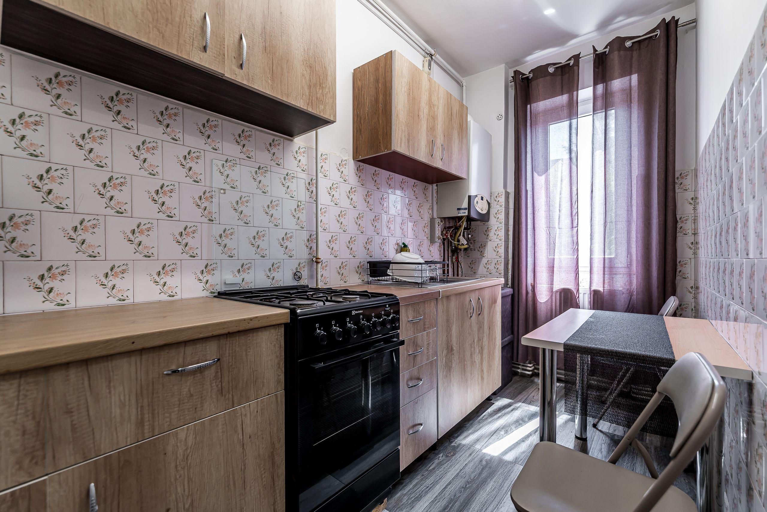 Apartament cu 1 cameră, balcon închis și boxă pe str. Carol Davila - 4