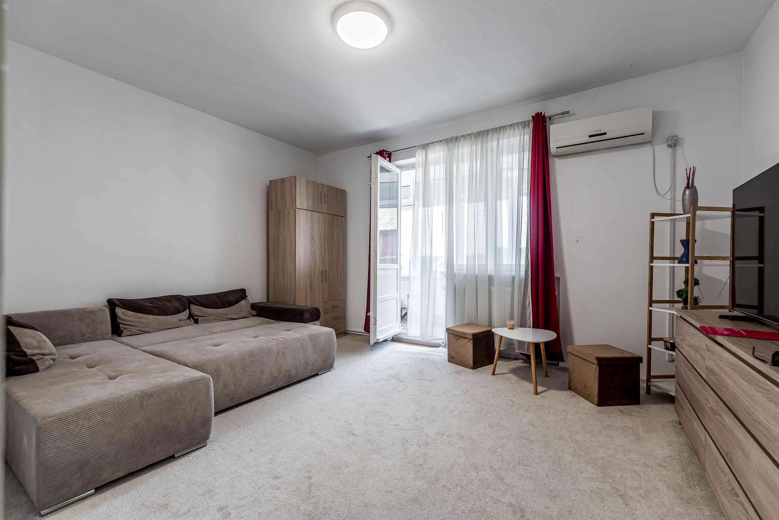 Apartament cu 1 cameră, balcon închis și boxă pe str. Carol Davila - 2