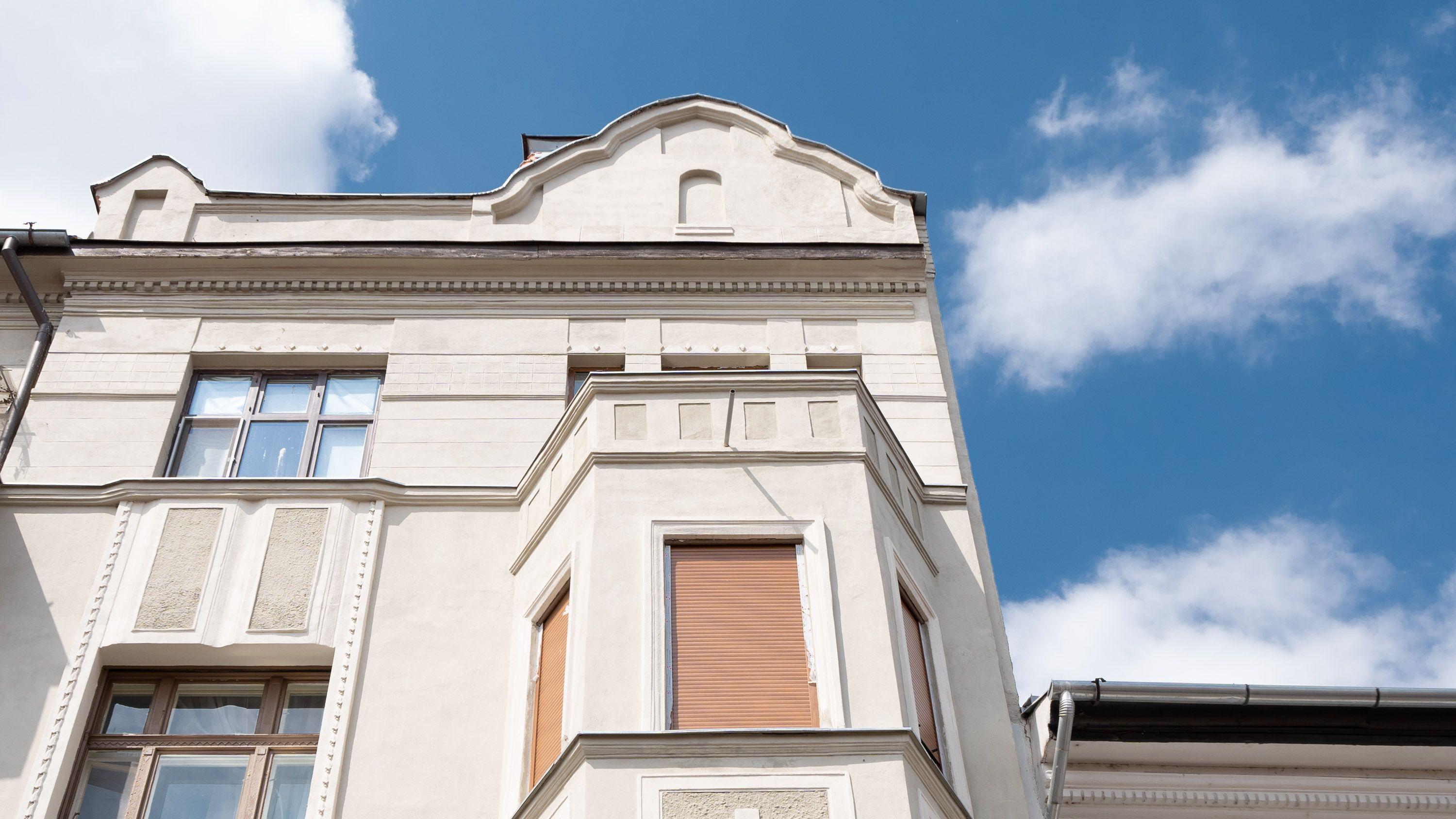 2 camere. Adresă centrală. 99 mp construiți. 2 băi. Etaj 3. - 2