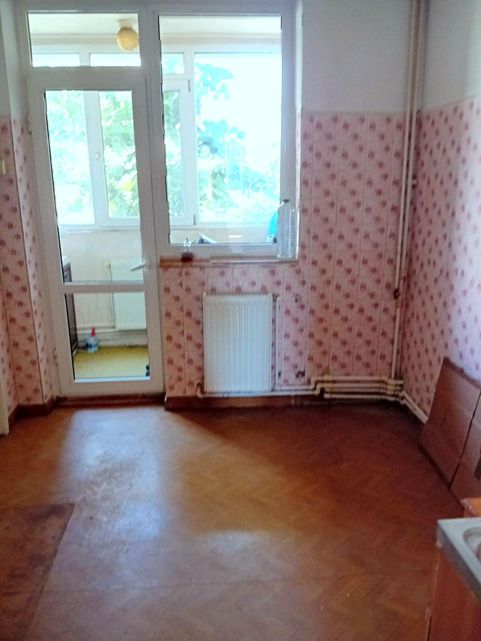 De vanzare - apartament cu 3 camere decomandate, Tiglina 2, etaj 3/4 - 7