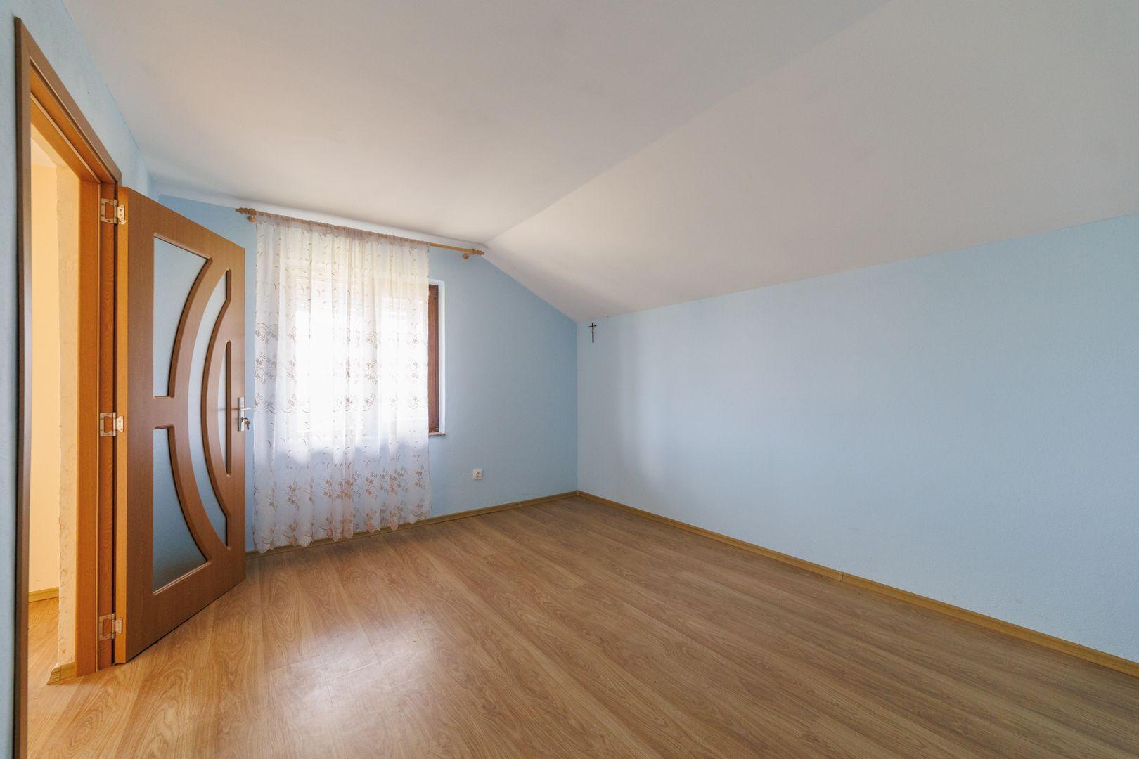 Casa P+M cu 4 camere si teren de 705 mp | Pitesti – Strada Zborului - 10